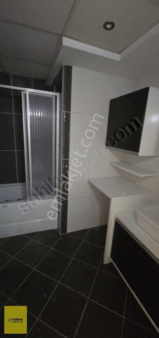 Bayraklı Osmangazi Site İçerisinde 3+1 Kiralık Daire - Görsel 34