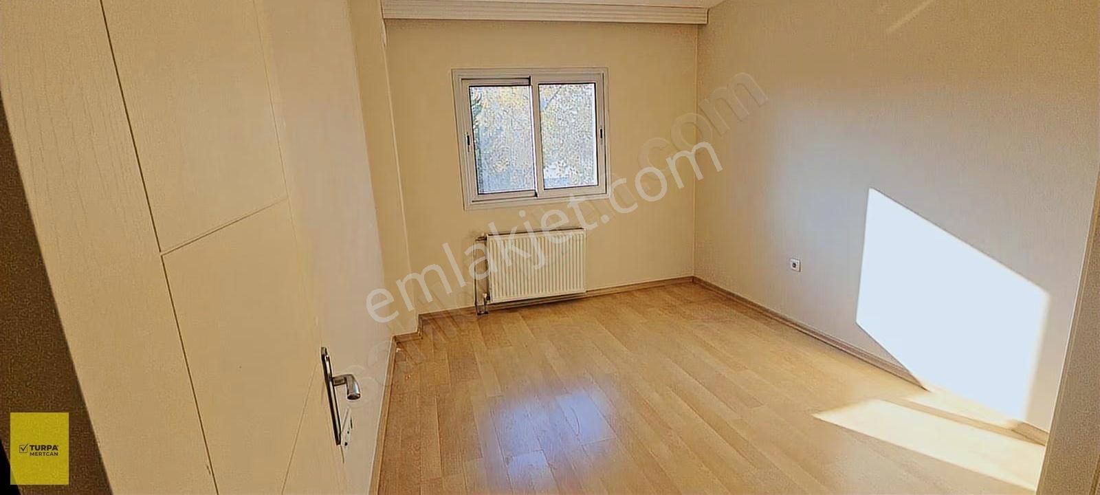 Bayraklı Osmangazi Site İçerisinde 3+1 Kiralık Daire - Görsel 17