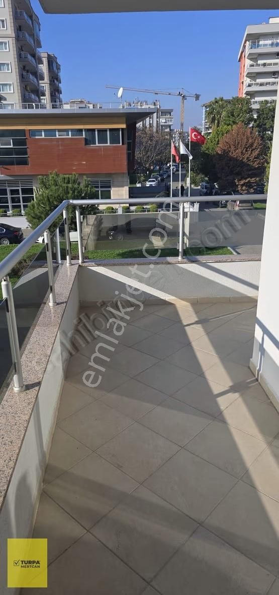 Bayraklı Osmangazi Site İçerisinde 3+1 Kiralık Daire - Görsel 7