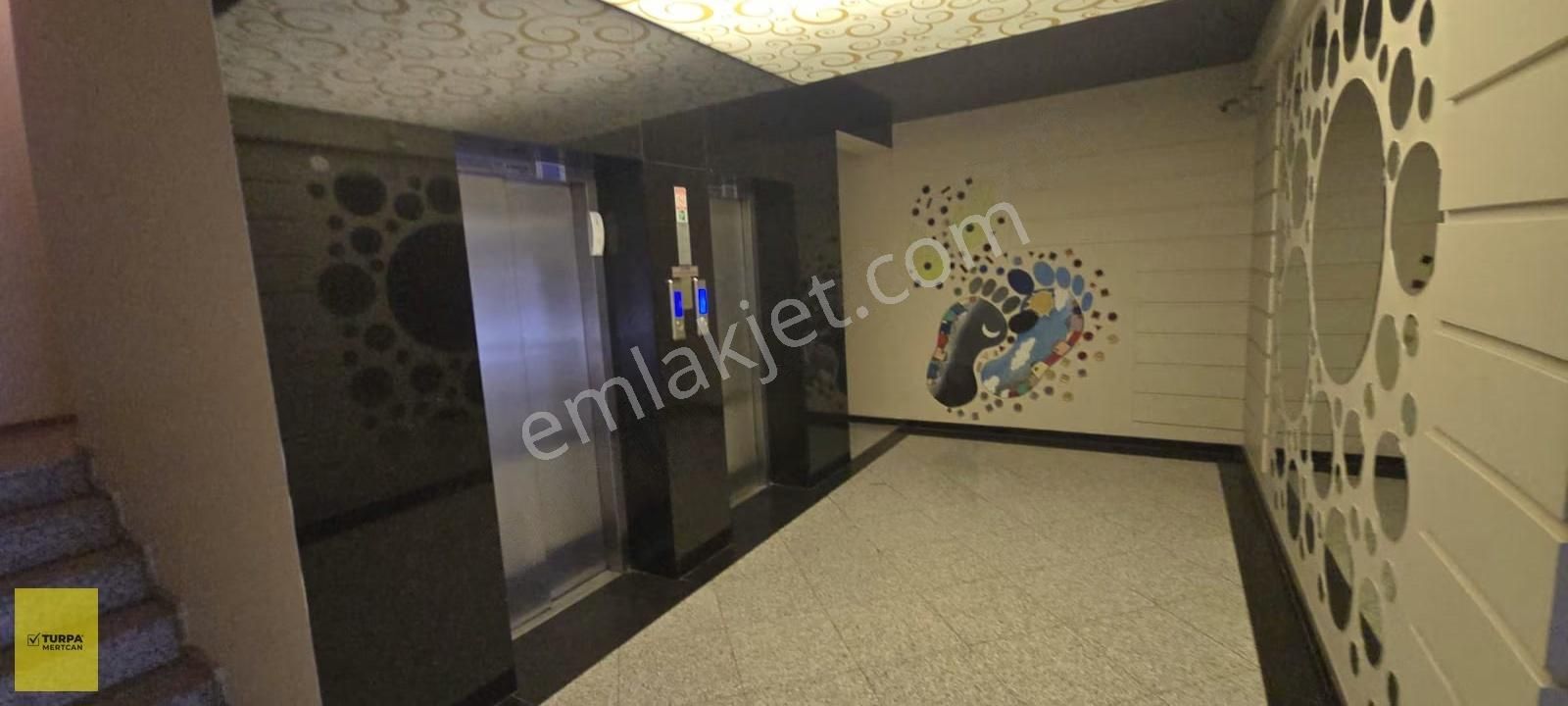 Bayraklı Osmangazi Site İçerisinde 3+1 Kiralık Daire - Görsel 13