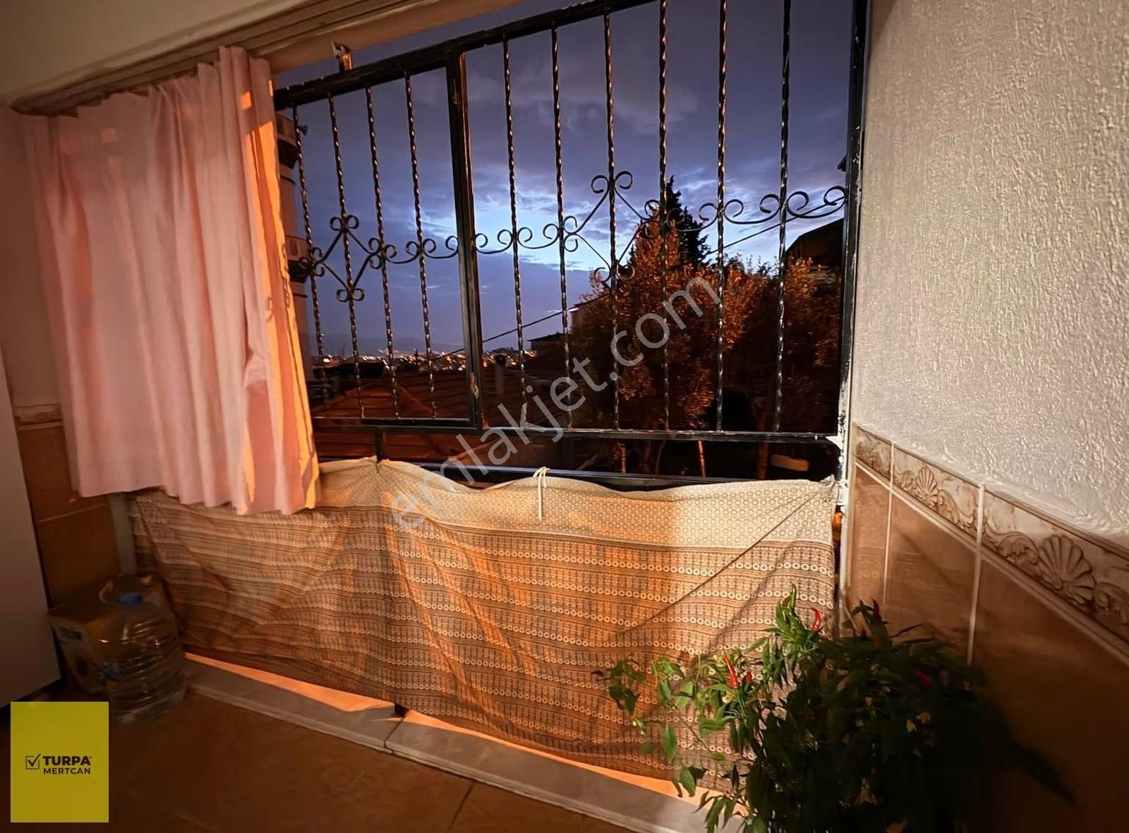 İzmir Bayraklı Nafiz Gürman Mah.2,5 Katlı Satılık Müstakil - Görsel 10