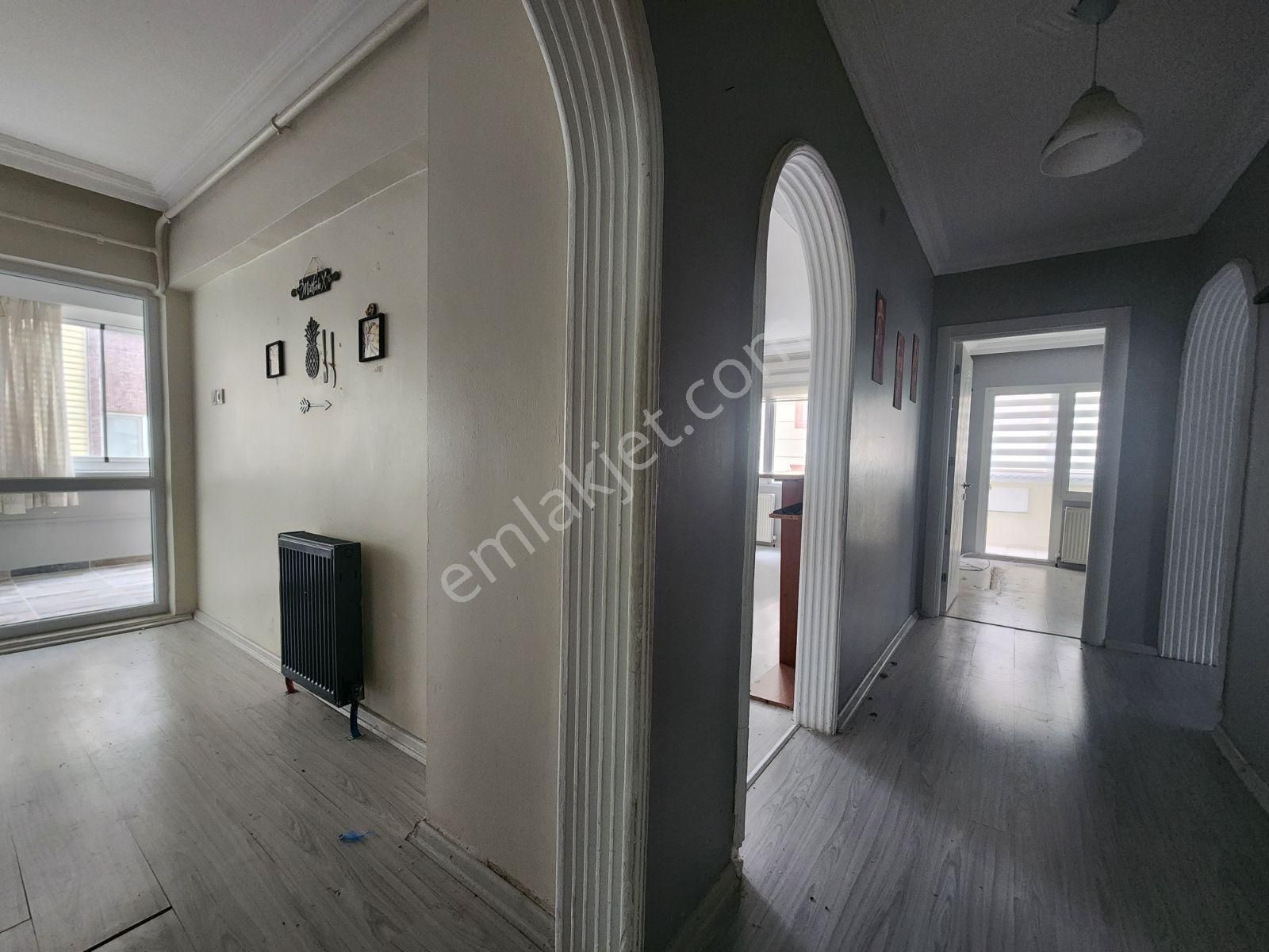 Kayalardan Gemlikte Caddeüstü Deniz Manzaralı 3+1 Lüks Arakat - Görsel 2