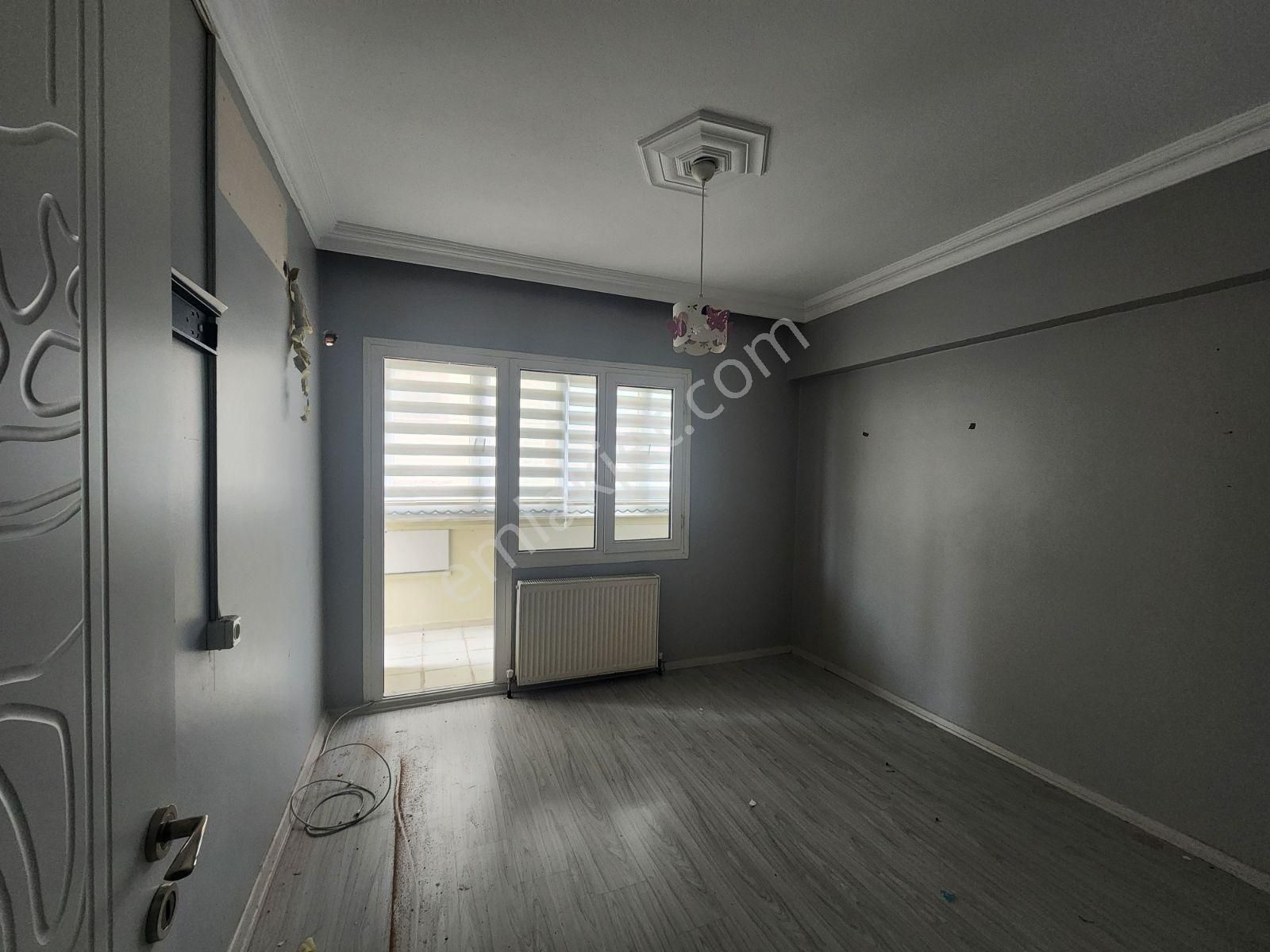 Kayalardan Gemlikte Caddeüstü Deniz Manzaralı 3+1 Lüks Arakat - Görsel 6