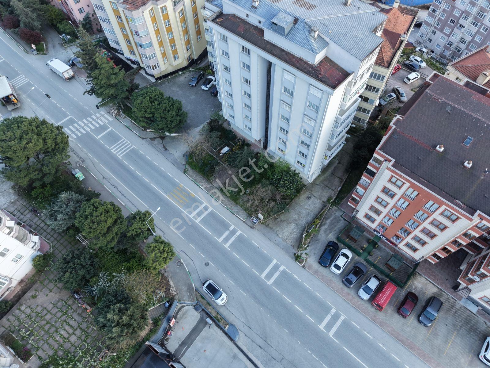 Kayalardan (sınırsız Kredi) Caddeüstü 3+1 Arakat Temiz Daire - Görsel 38