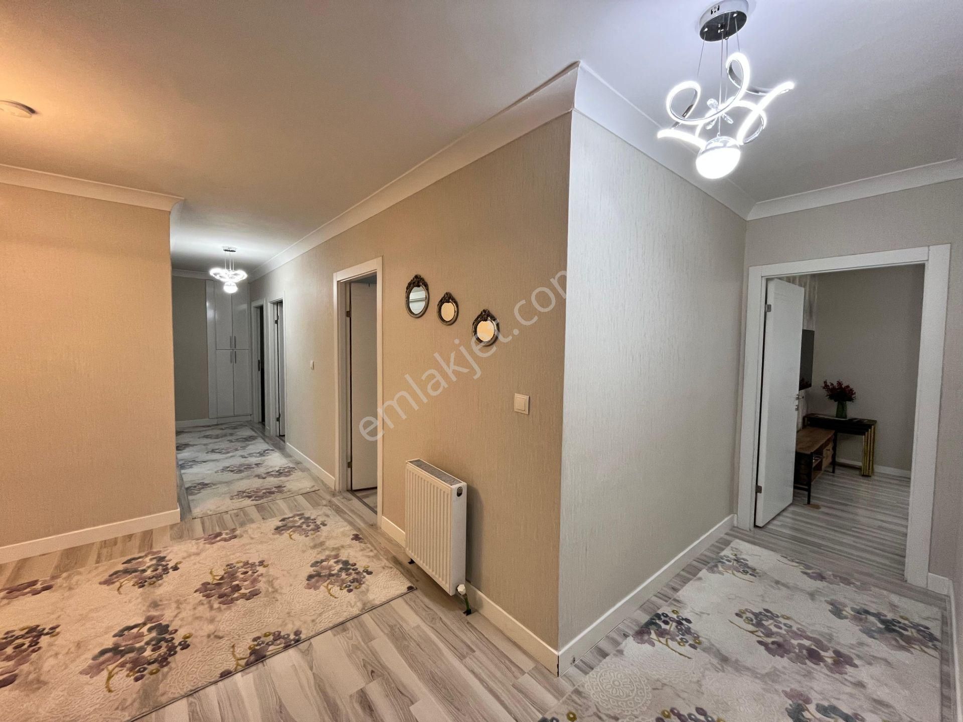 Kalecik Emlak'tan Ebeveyn Banyolu Full Yapılı Asansörlü 4+1 Daire - Görsel 21