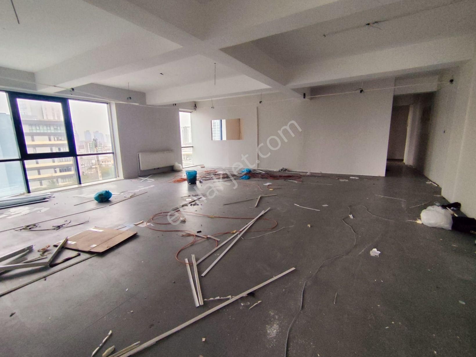 Mertcan Dan E5' Paralel 450m2 Kullanıma Hazır Kiralık İş Yeri - Görsel 11