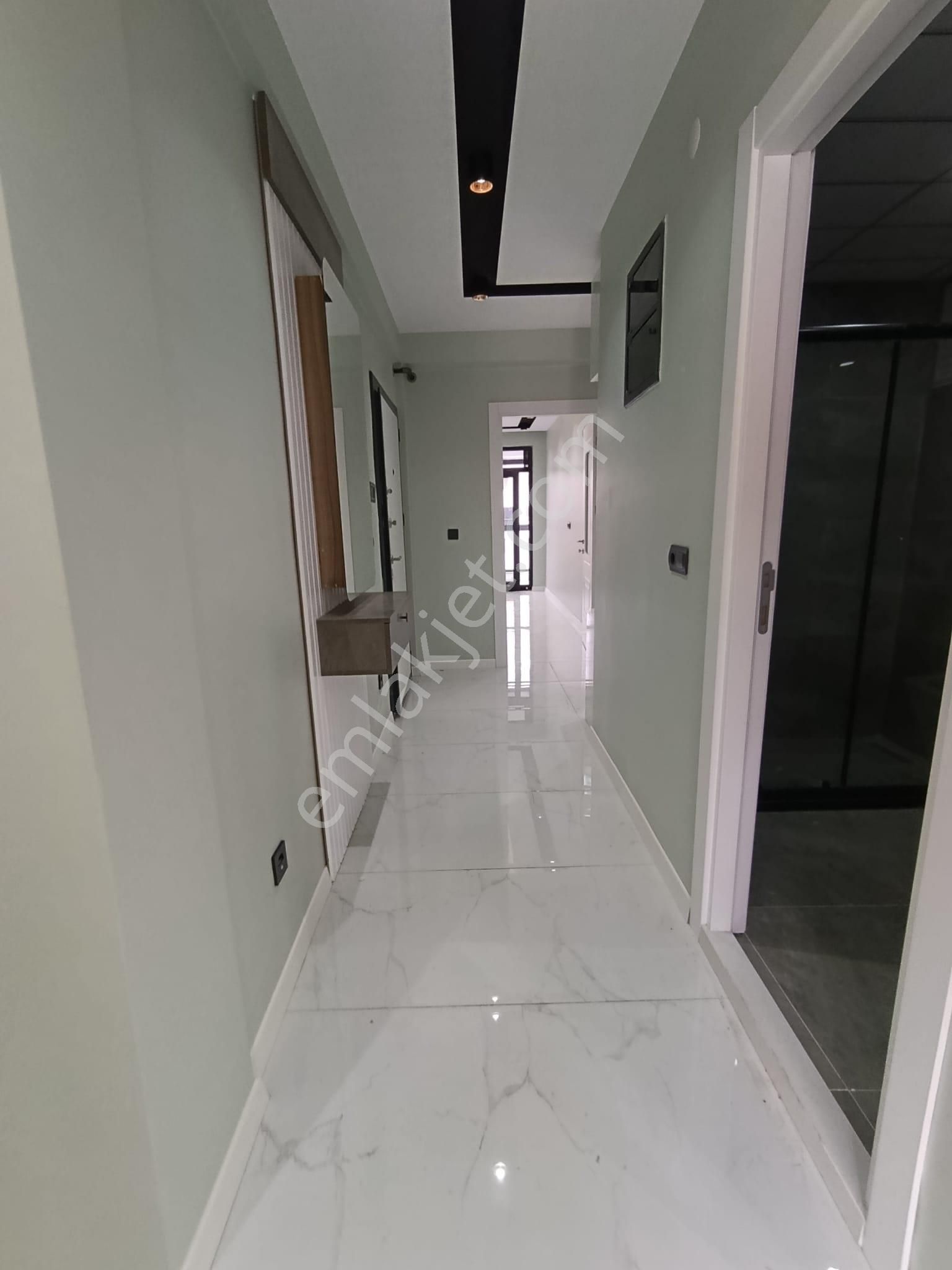 Çamlıca Mahallesinde 3+1 Giyinme Odalı Sıfır Daireler - Görsel 20