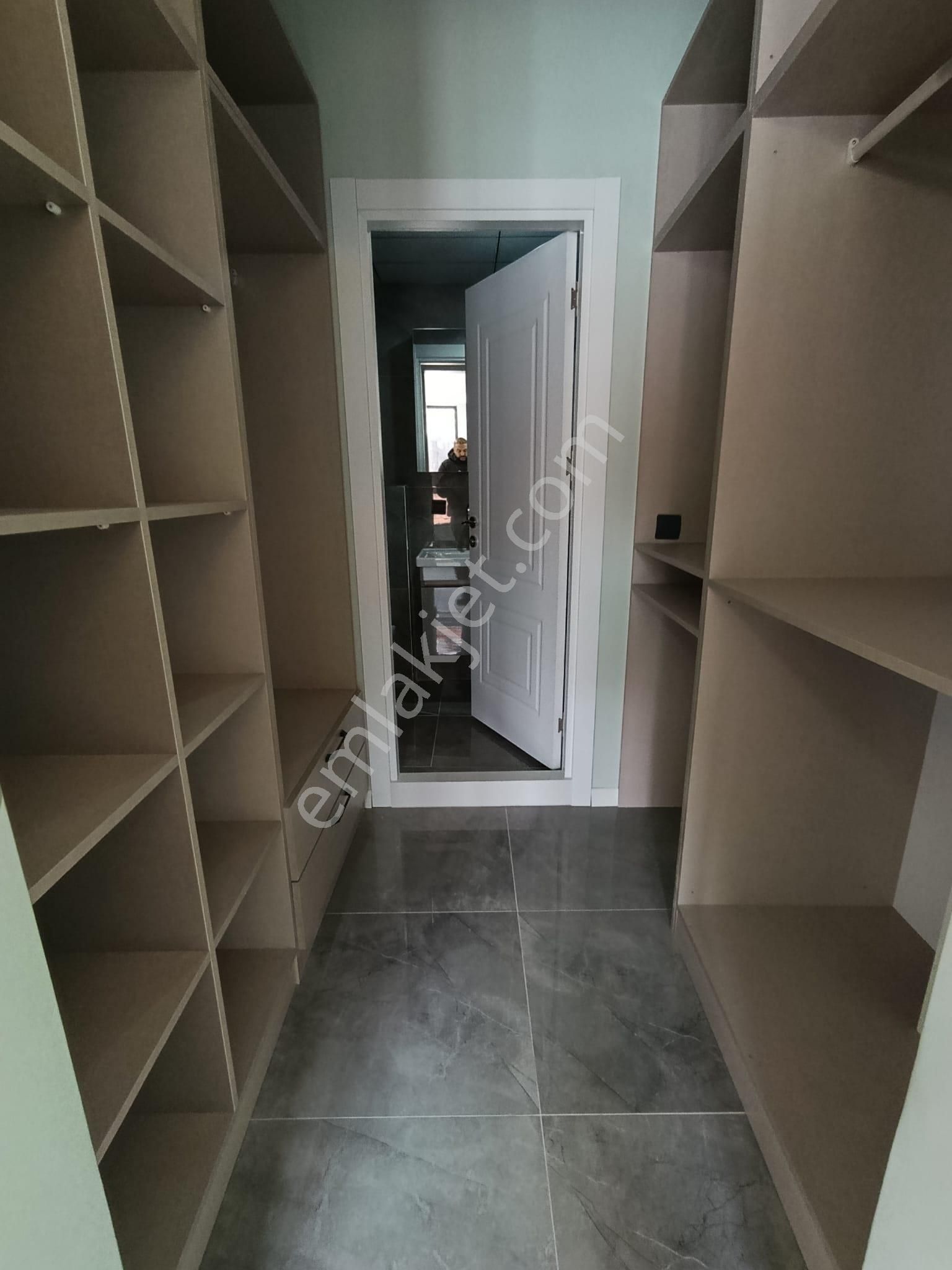 Çamlıca Mahallesinde 3+1 Giyinme Odalı Sıfır Daireler - Görsel 14