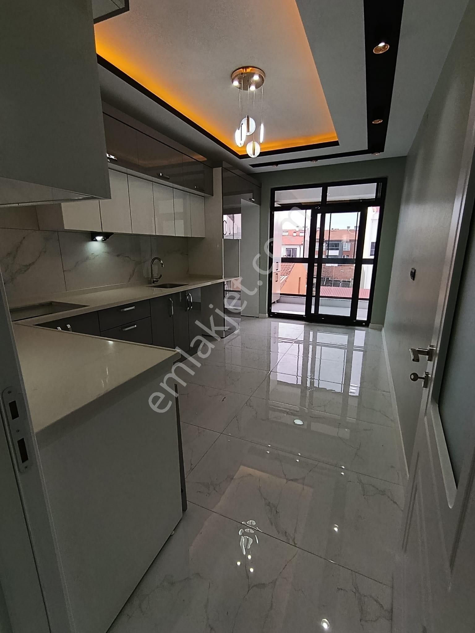 Çamlıca Mahallesinde 3+1 Giyinme Odalı Sıfır Daireler - Görsel 3