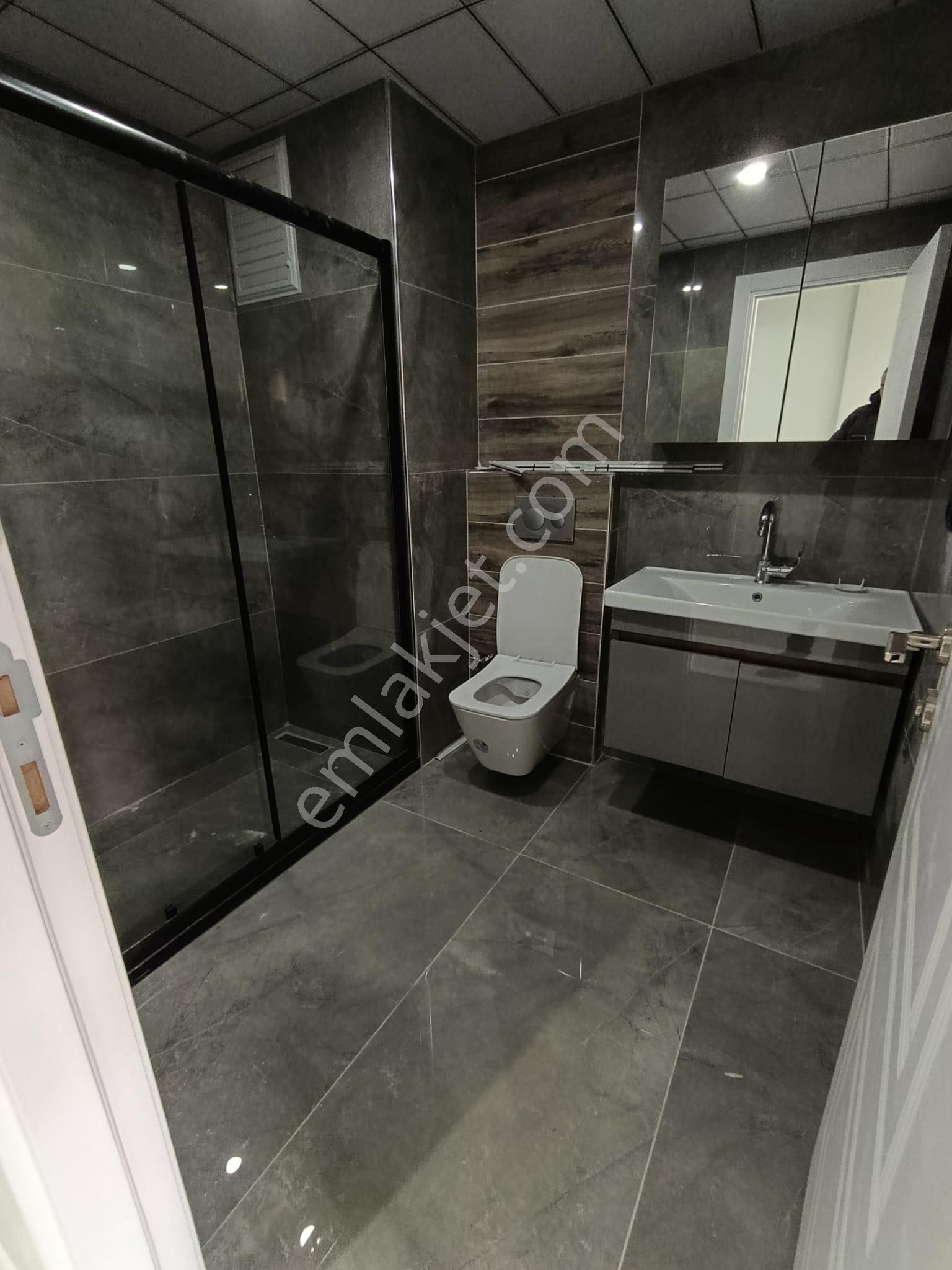 Çamlıca Mahallesinde 3+1 Giyinme Odalı Sıfır Daireler - Görsel 17