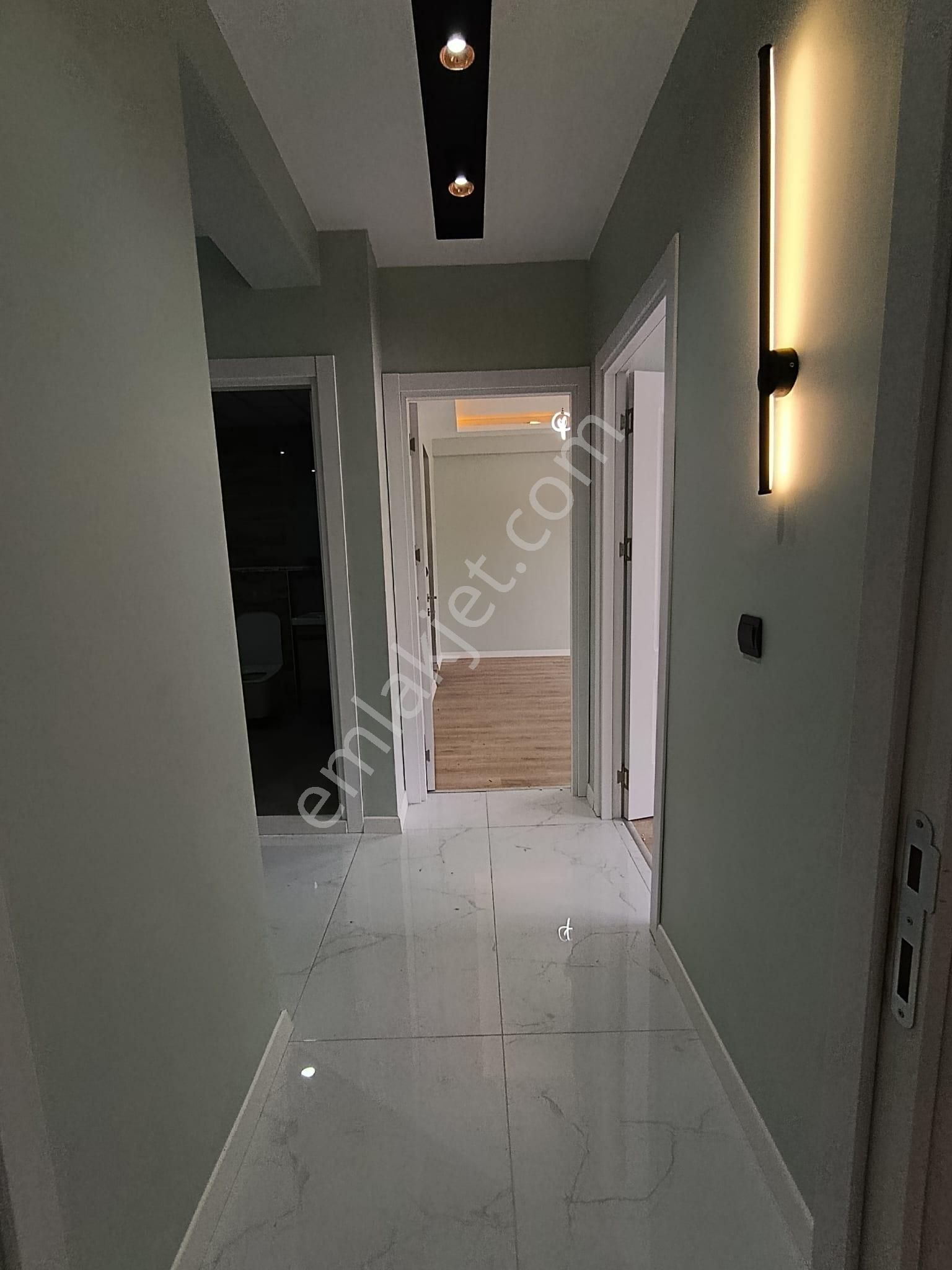 Çamlıca Mahallesinde 3+1 Giyinme Odalı Sıfır Daireler - Görsel 19