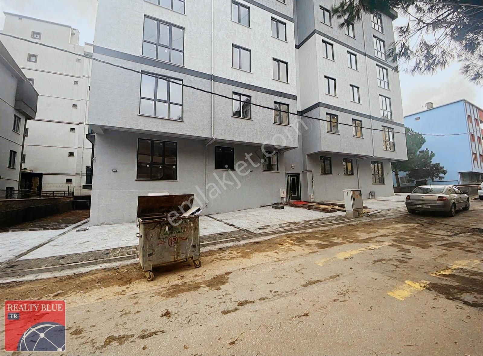 Kurtköy Merkezde Sıfır 2+1 Daire 1+1 Fiyatına