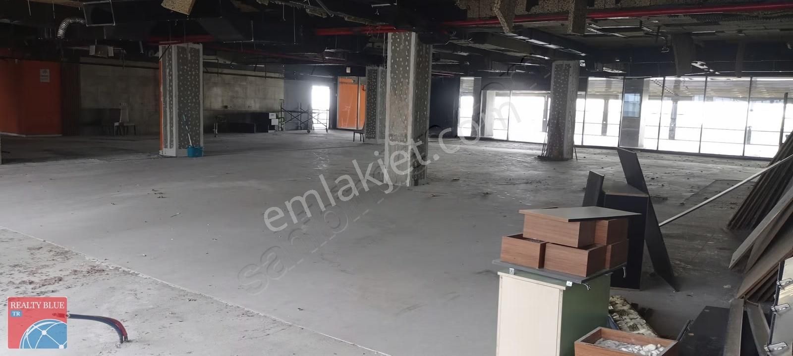Kurtköy Yenişehir'de Süper Lokasyonda 1250m2 Kiralık İşyeri - Görsel 18