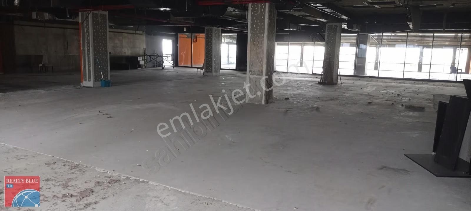 Kurtköy Yenişehir'de Süper Lokasyonda 1250m2 Kiralık İşyeri - Görsel 15