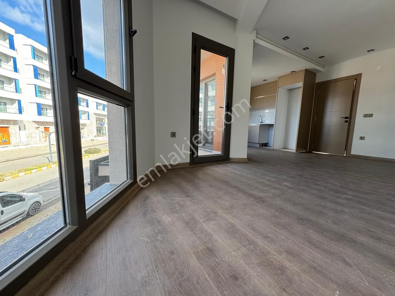 Burhaniye Öğretmenler Mahallesinde Denize 300 Mtr Satılık 2+1 Dubleks Daire - Görsel 5