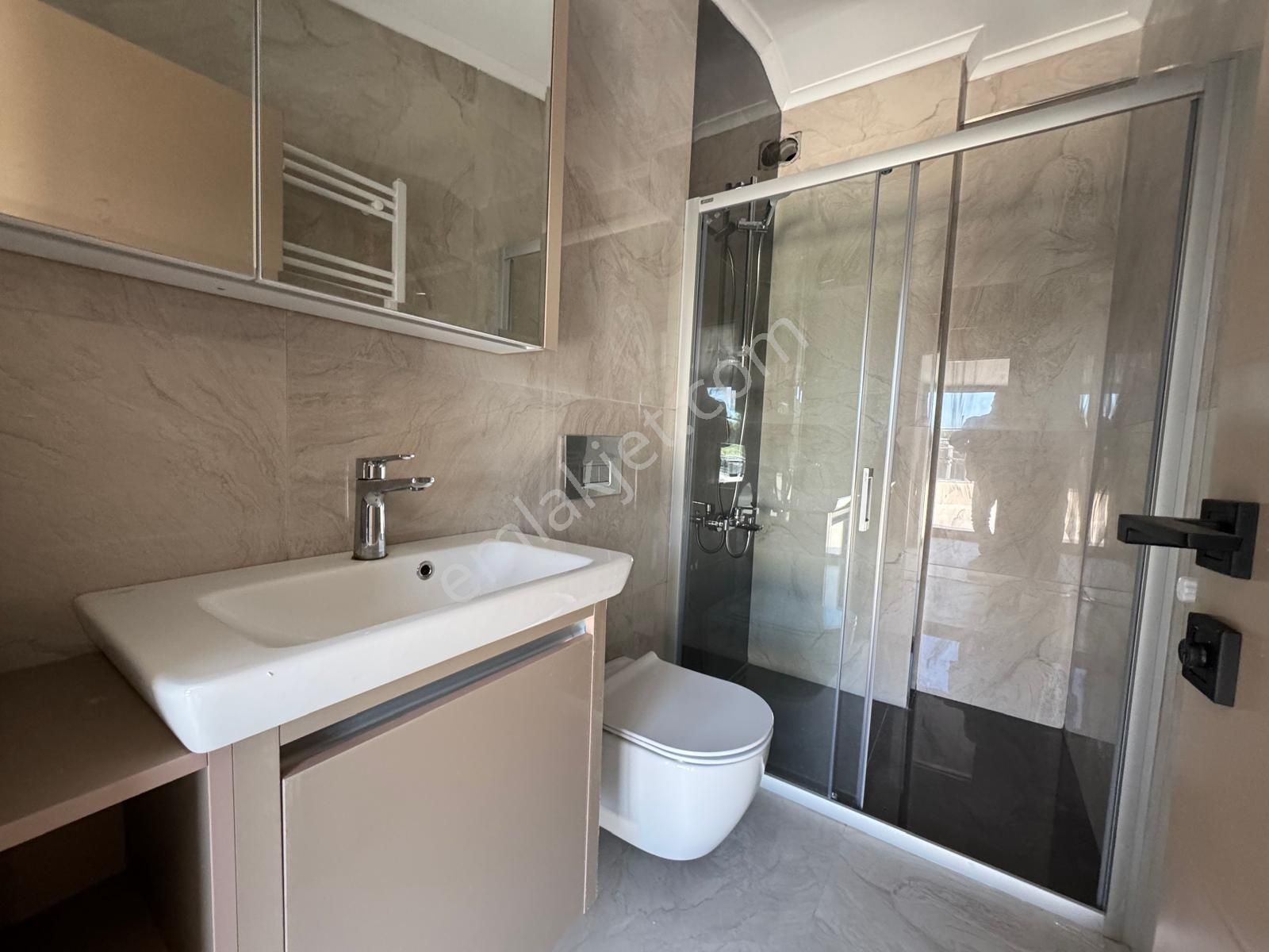 Burhaniye Öğretmenler Mahallesinde Denize 300 Mtr Satılık 2+1 Dubleks Daire - Görsel 16