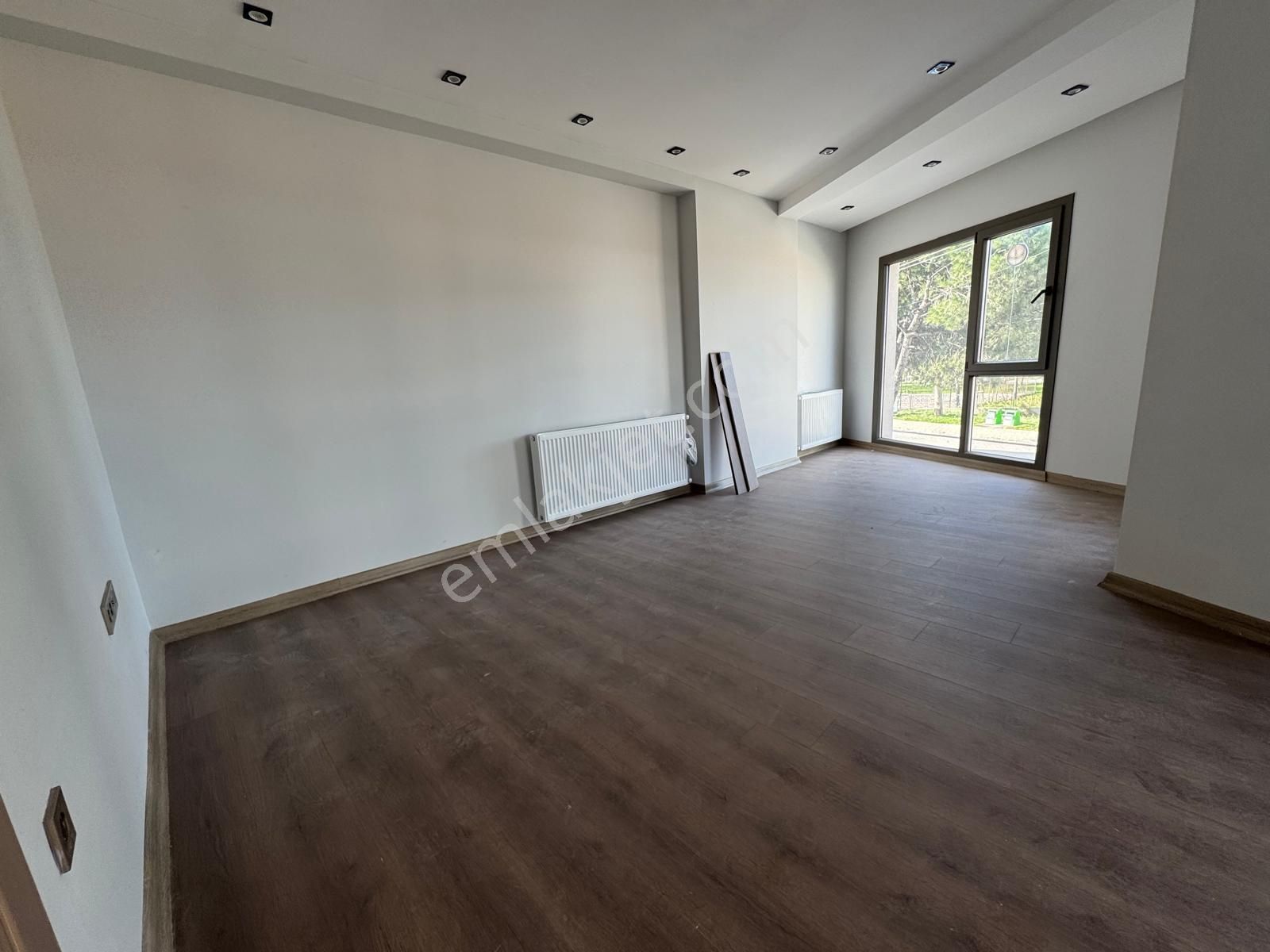 Burhaniye Öğretmenler Mahallesinde Denize 300 Mtr Satılık 2+1 Dubleks Daire - Görsel 8
