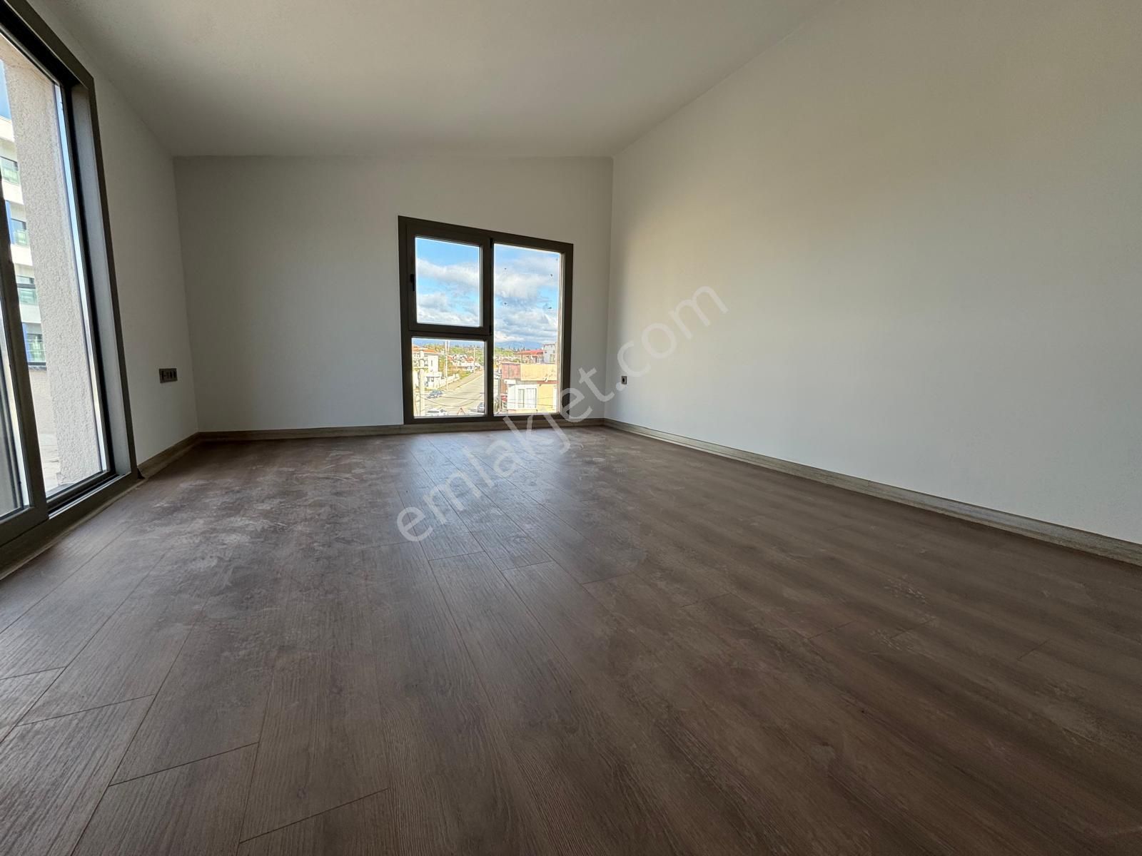 Burhaniye Öğretmenler Mahallesinde Denize 300 Mtr Satılık 2+1 Dubleks Daire - Görsel 15