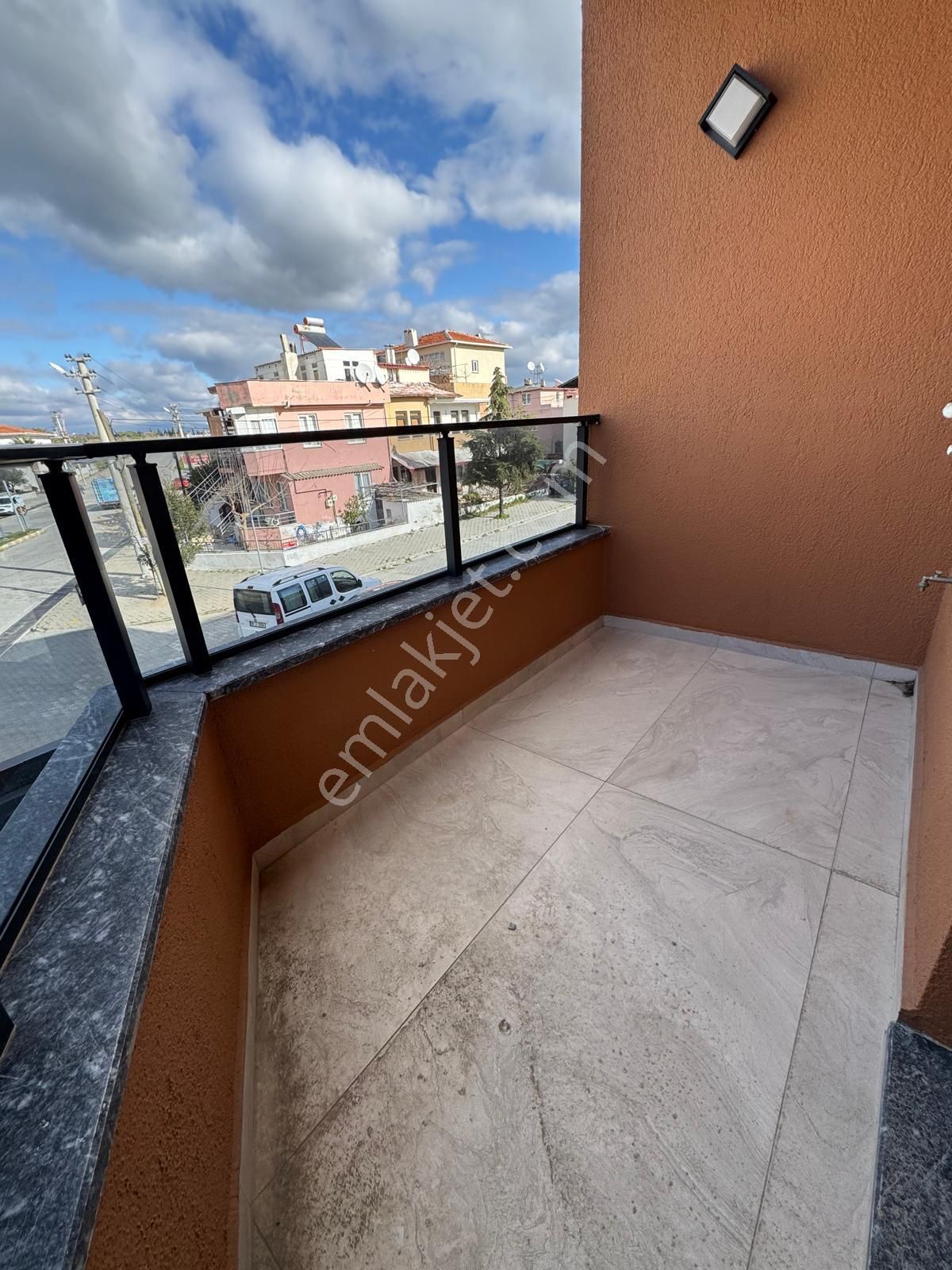 Burhaniye Öğretmenler Mahallesinde Denize 300 Mtr Satılık 2+1 Dubleks Daire - Görsel 27