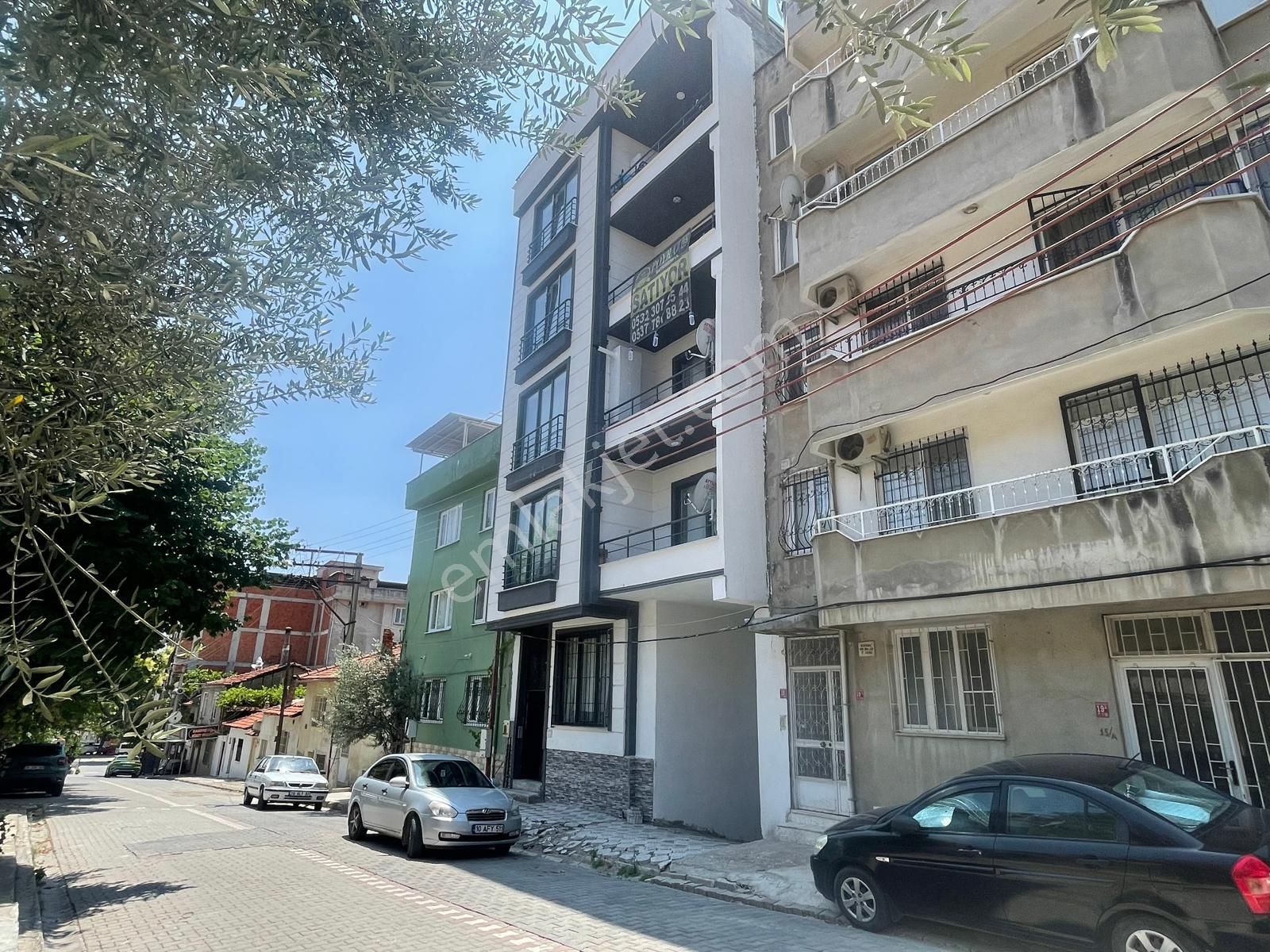 Poyraz Gayrimenkul'den Edremit'te Satılık Sıfır Ebeveyn Banyolu Geniş 1+1 Daire - Görsel 18