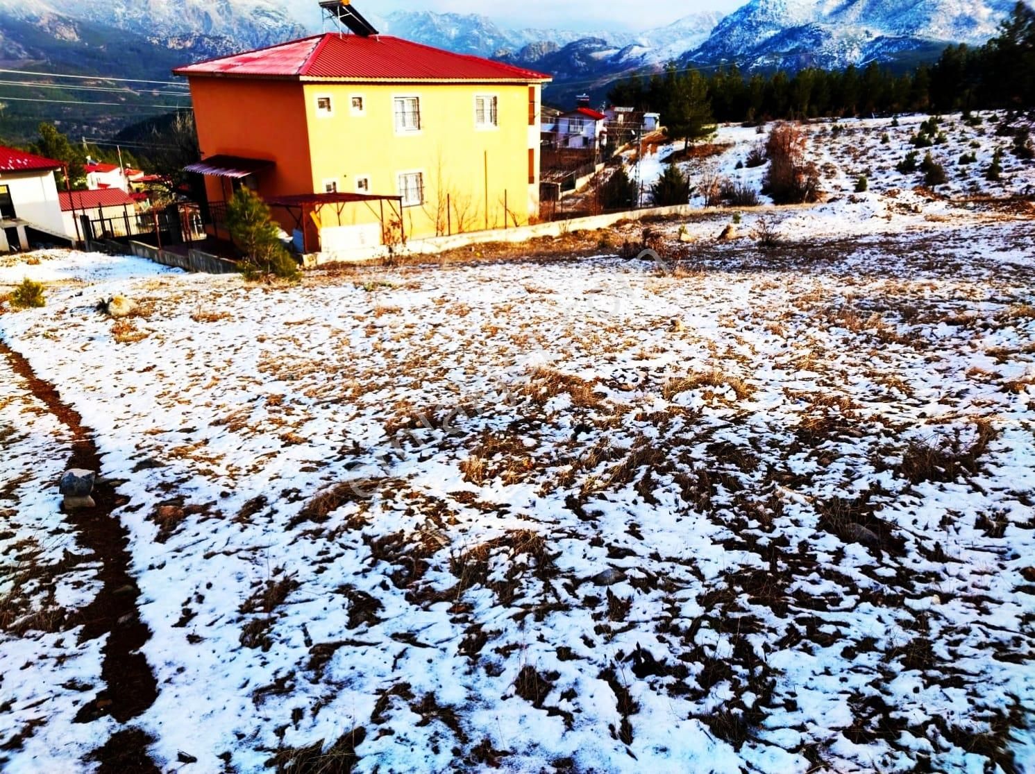 Kar Emlaktan Yenikonacık Hatıllı Mevkiinde 330 M2 Satılık Arsa