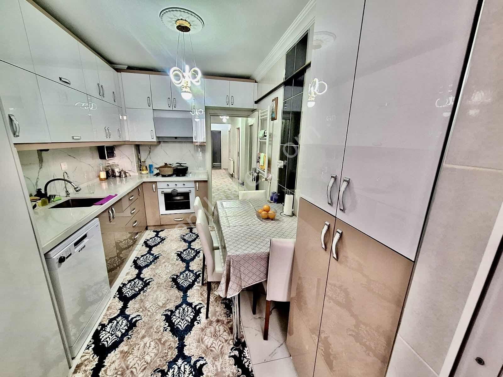 Avantaj'dan Küçük Kayaş'ta Cadde Dibi Ara Kat 3+1 Yapılı Daire.. - Görsel 2