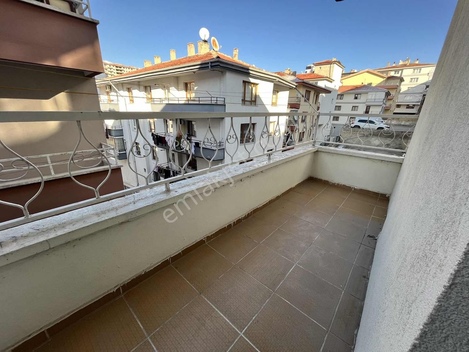 Avantaj'dan Yeşilbayır'da Fırsat!! Cadde Dibi Geniş 2+1 Daire... - Görsel 8