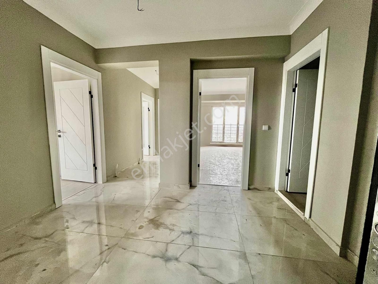 Avantaj'dan Mavi Göl Dibin'de Sıfır 3+1 Göl Manzaralı Daire - Görsel 6