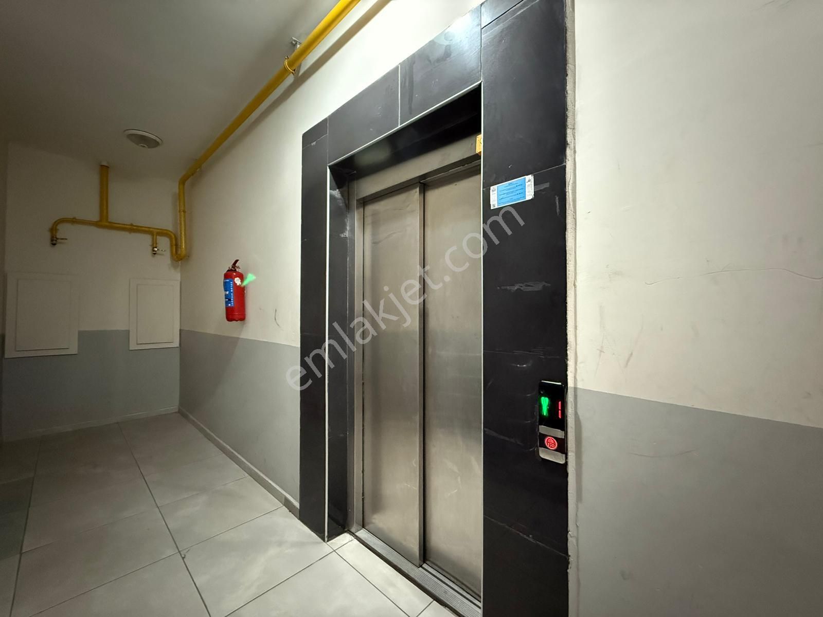 Parla'dan Gazicelal De Site İçinde K.otoparklı Satılık 3+1daire - Görsel 30