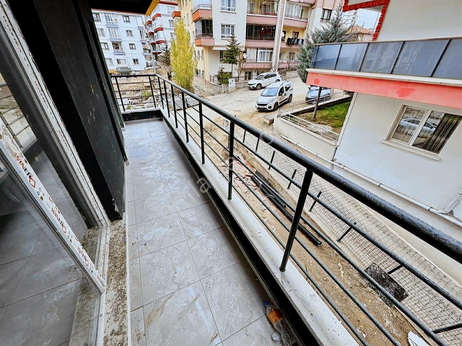 ^^avantaj Emlak'tan Şahapgürler'de Sıfır Ara Kat Geniş 3+1 Daire - Görsel 2