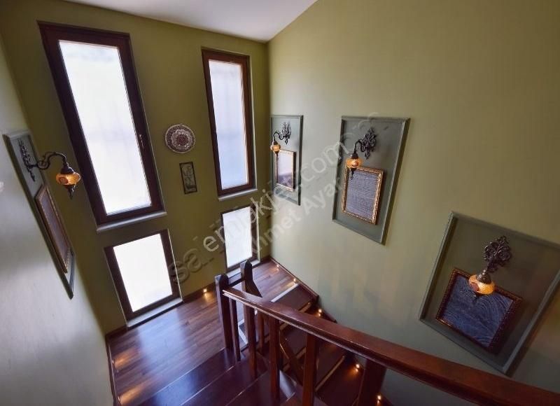 Tam Donanımlı 1311 M2 Özel Villa - Görsel 16