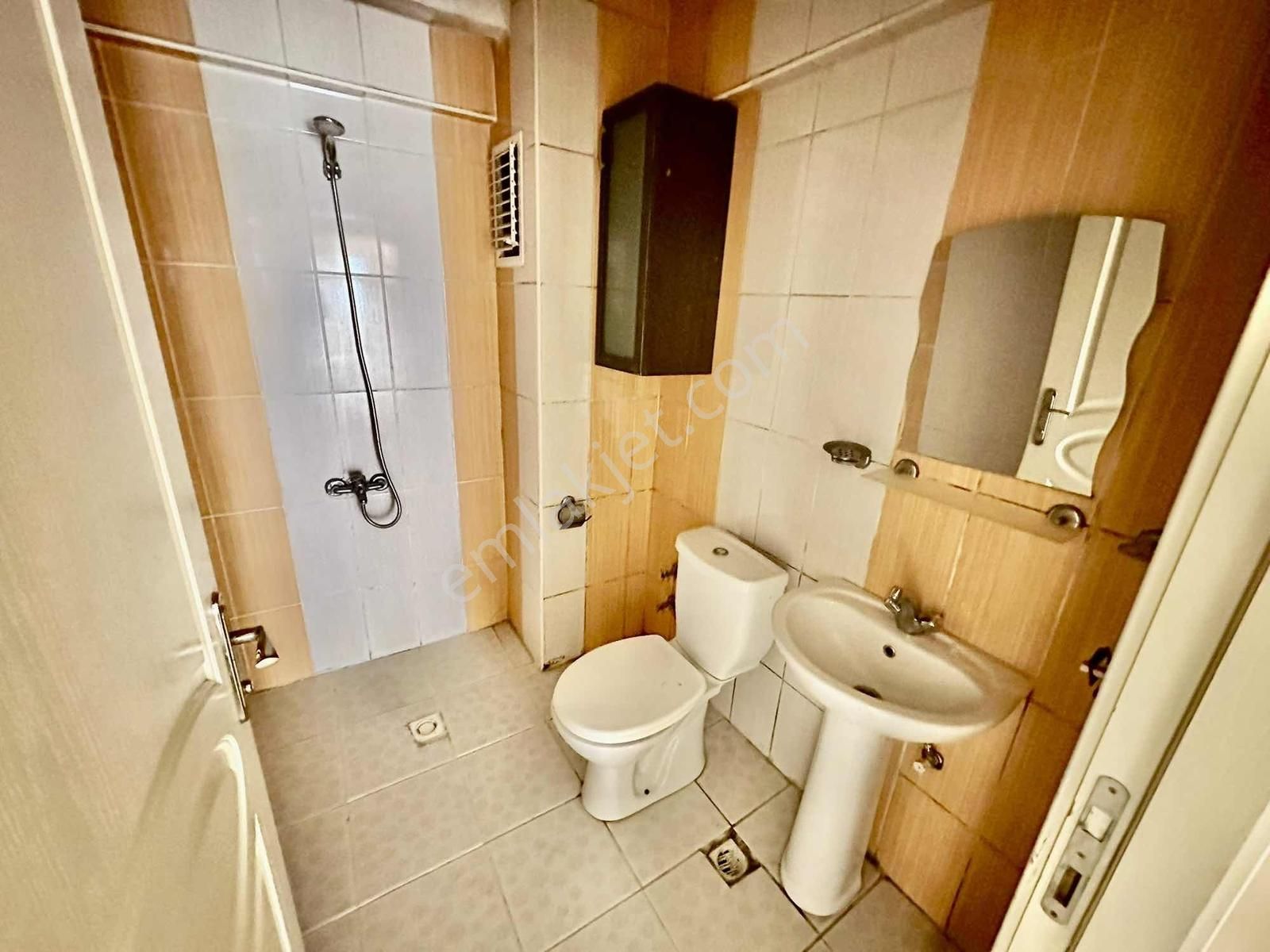 Avantaj'dan Yeşilbayır'da Cadde Dibi Asans. Güney Cep. Katta 3+1 - Görsel 9