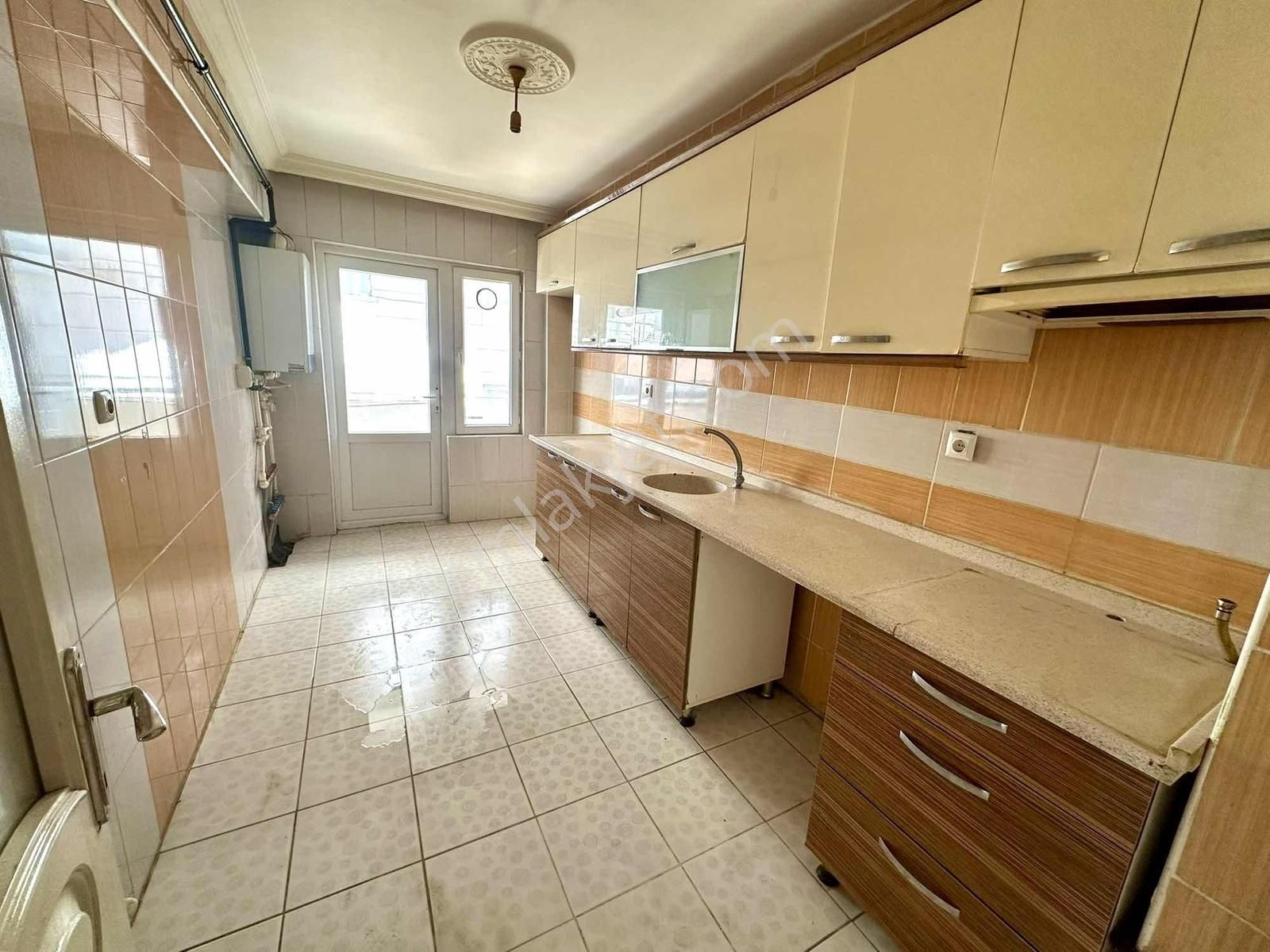 Avantaj'dan Yeşilbayır'da Cadde Dibi Asans. Güney Cep. Katta 3+1 - Görsel 7