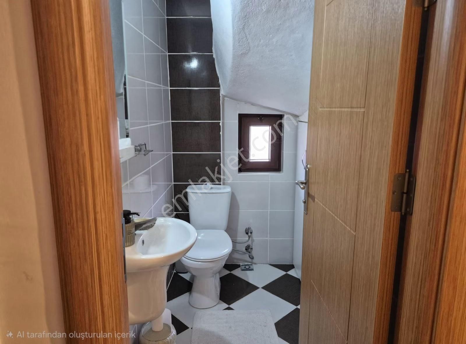 Marmaris Merkez Çıldır Mahallesinde Denize Yakın 3+1 Çatı Dublek - Görsel 2