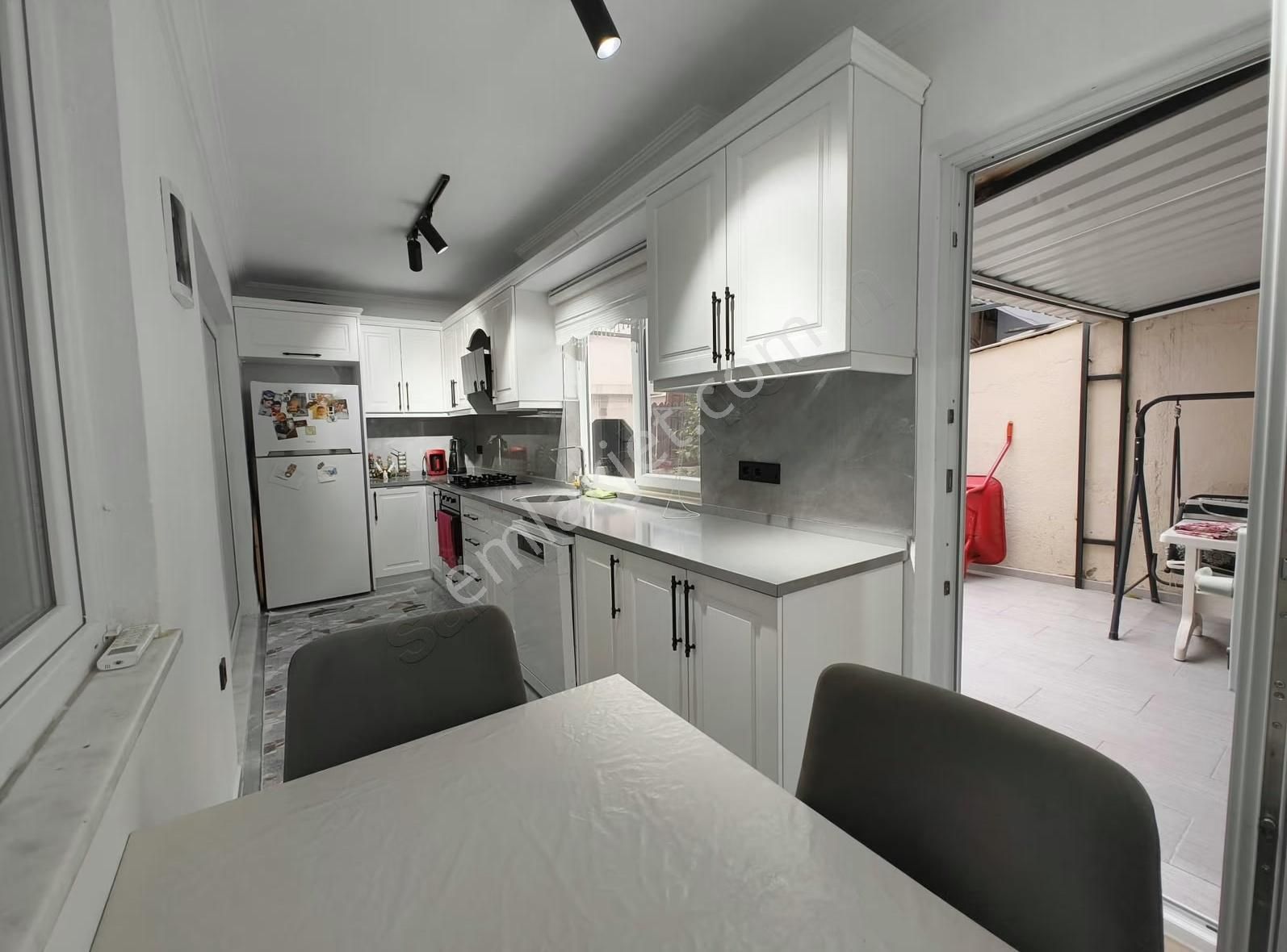 Marmaris Çamdibi Mh. Müstakil Girişli 3+1 Masrafsız Daire - Görsel 12