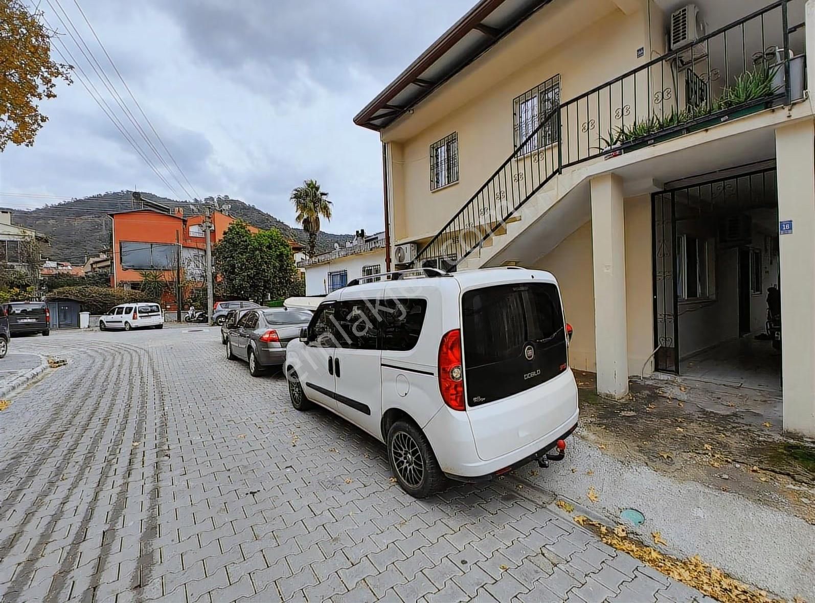 Marmaris Çamdibi Mh. Müstakil Girişli 3+1 Masrafsız Daire - Görsel 7