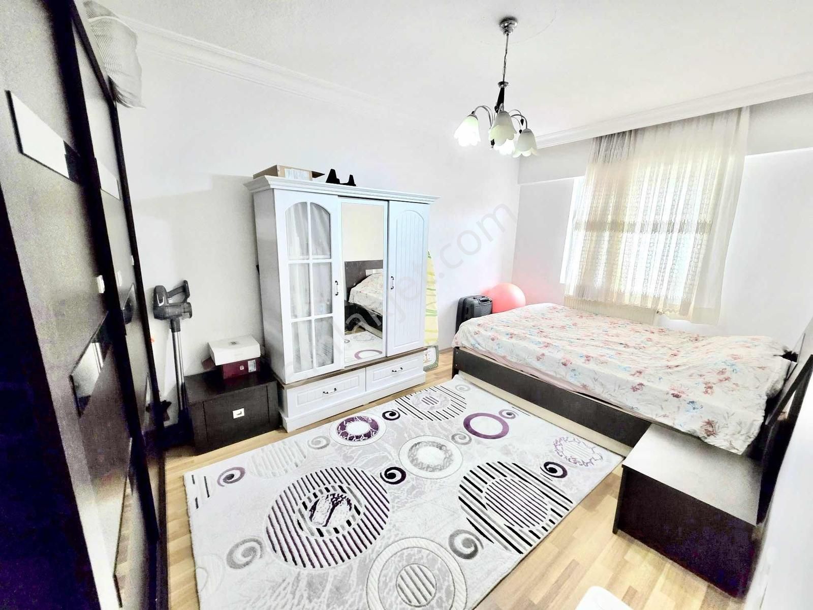 Avantajdan Yeşilbayır'da Caddedibi Arakat Ultra Geniş Kilerli3+1 - Görsel 14