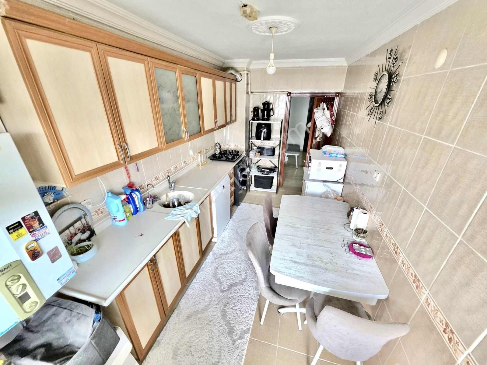 Avantajdan Yeşilbayır'da Caddedibi Arakat Ultra Geniş Kilerli3+1 - Görsel 5