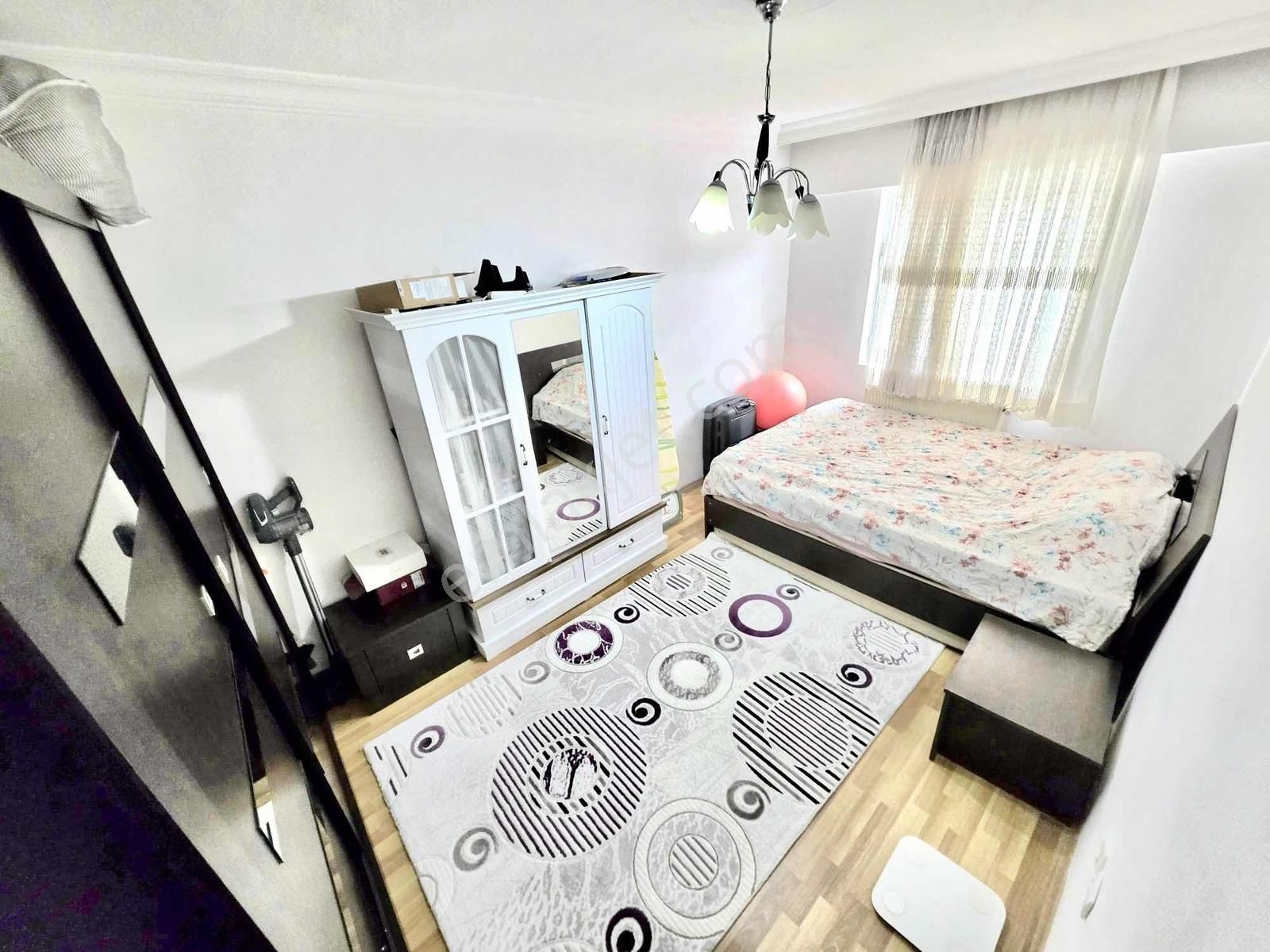 Avantajdan Yeşilbayır'da Caddedibi Arakat Ultra Geniş Kilerli3+1 - Görsel 6