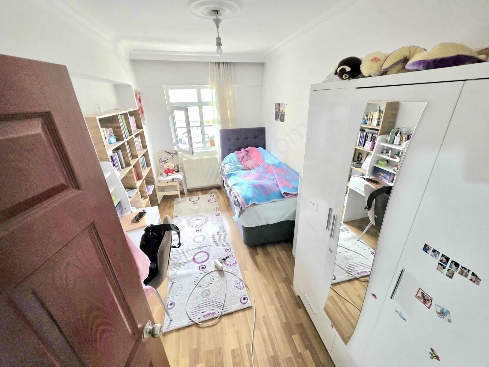 Avantajdan Yeşilbayır'da Caddedibi Arakat Ultra Geniş Kilerli3+1 - Görsel 26