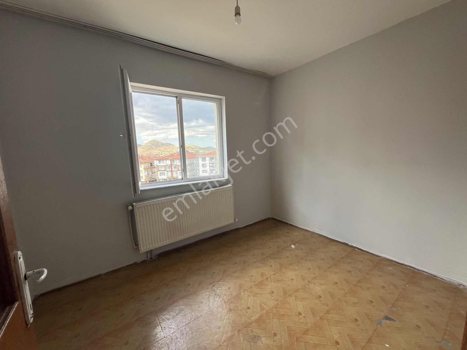 Avantaj'dan Küçük Kayaş'ta Cadde Üzerin'de Ara Kat 3+1 Kiralık - Görsel 8