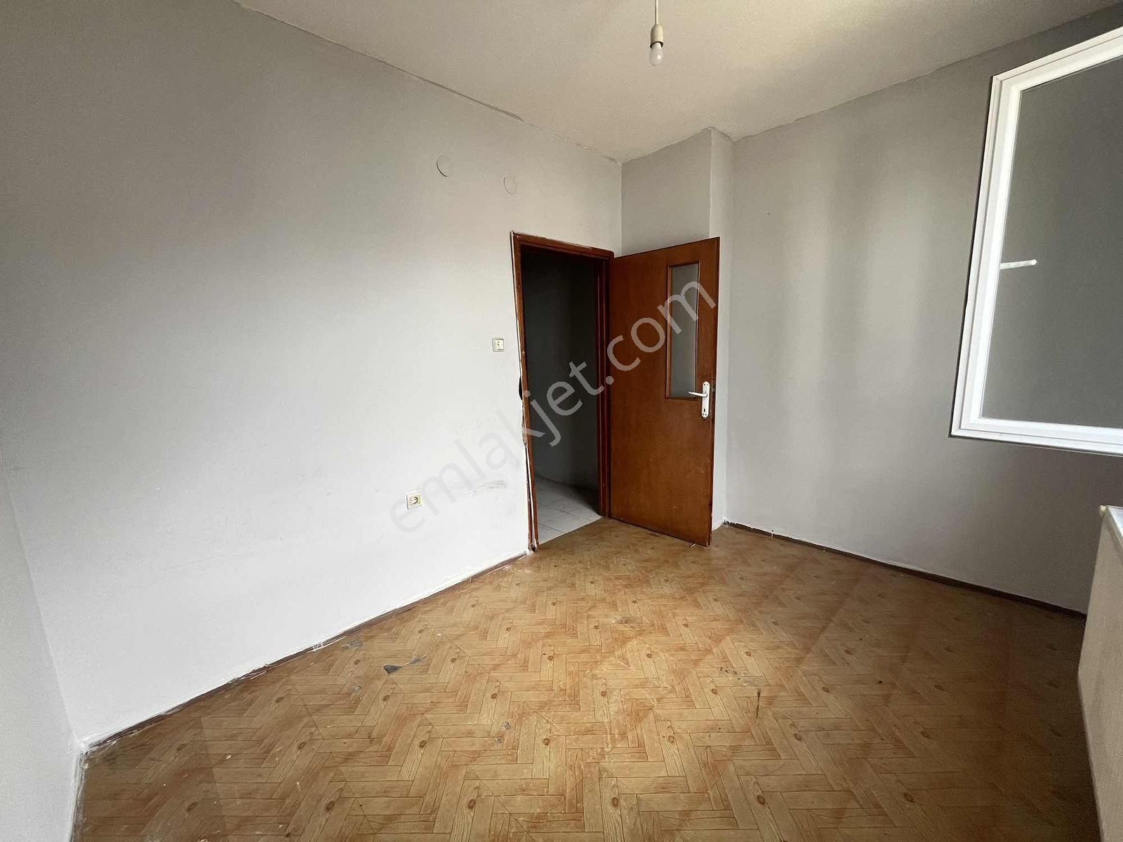 Avantaj'dan Küçük Kayaş'ta Cadde Üzerin'de Ara Kat 3+1 Kiralık - Görsel 3