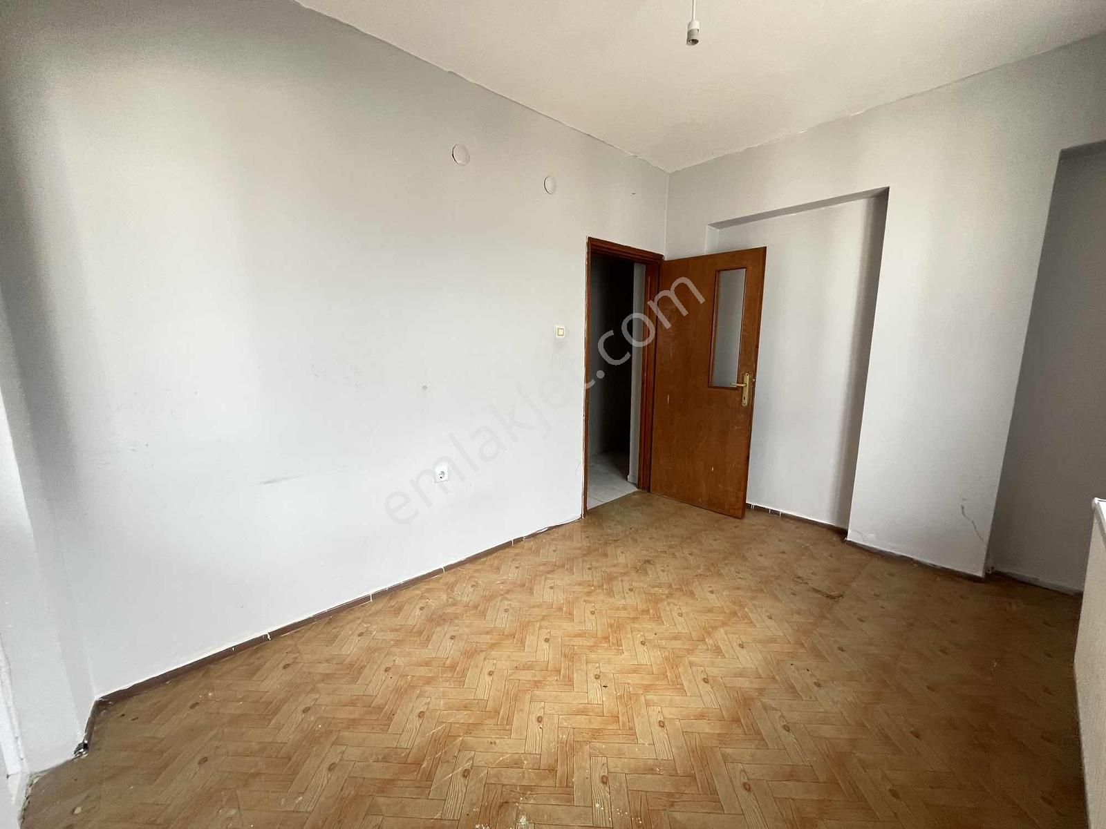 Avantaj'dan Küçük Kayaş'ta Cadde Üzerin'de Ara Kat 3+1 Kiralık - Görsel 10