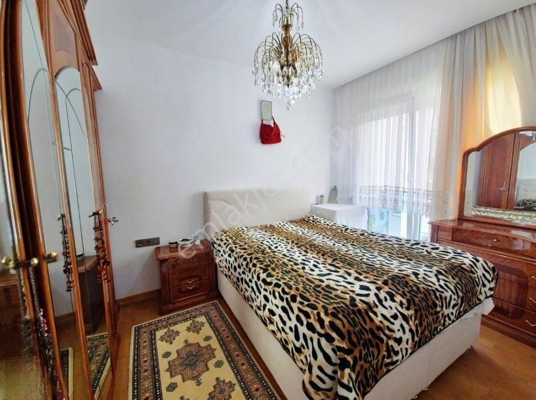 Ayşekadın Minibüs Caddesi Havuzlu Balkonu Ebeveyn Banyolu İskanlı 3+1 Daire - Görsel 10