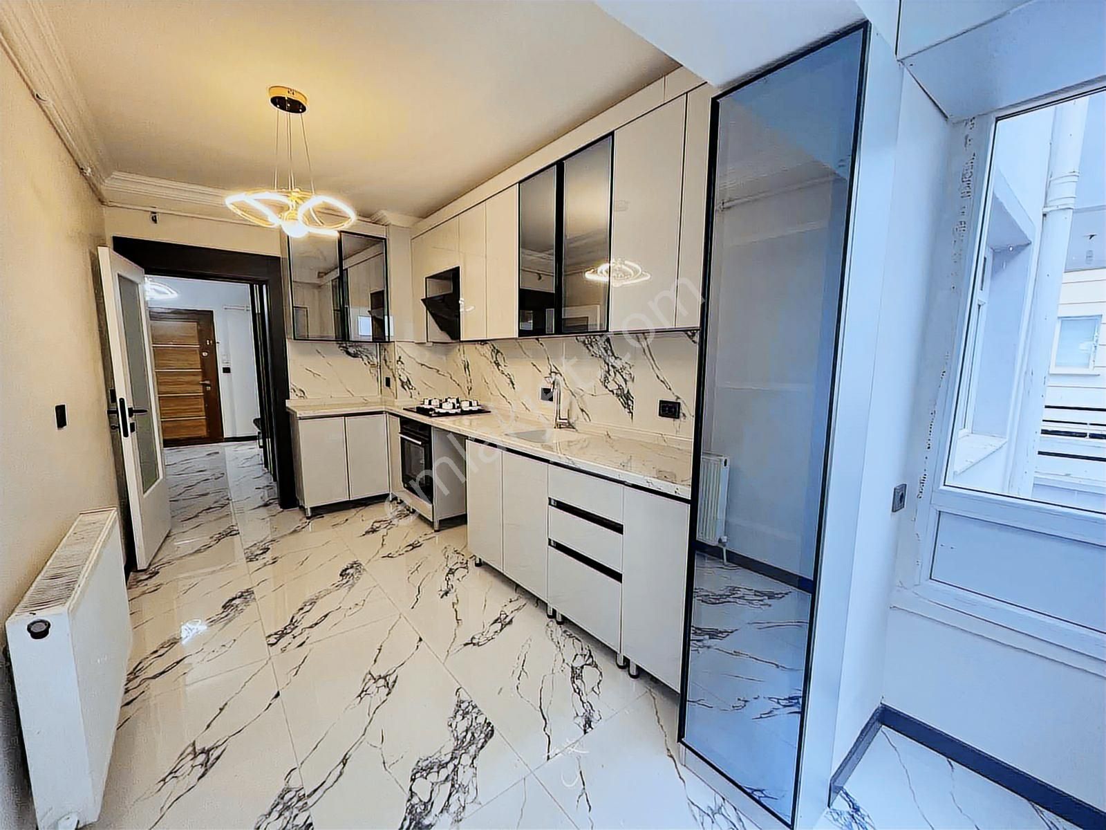 Avantajdan Kıbrısköy'de Ful+ful Yapısıyla Dikkat Çeken 3+1 Daire - Görsel 6