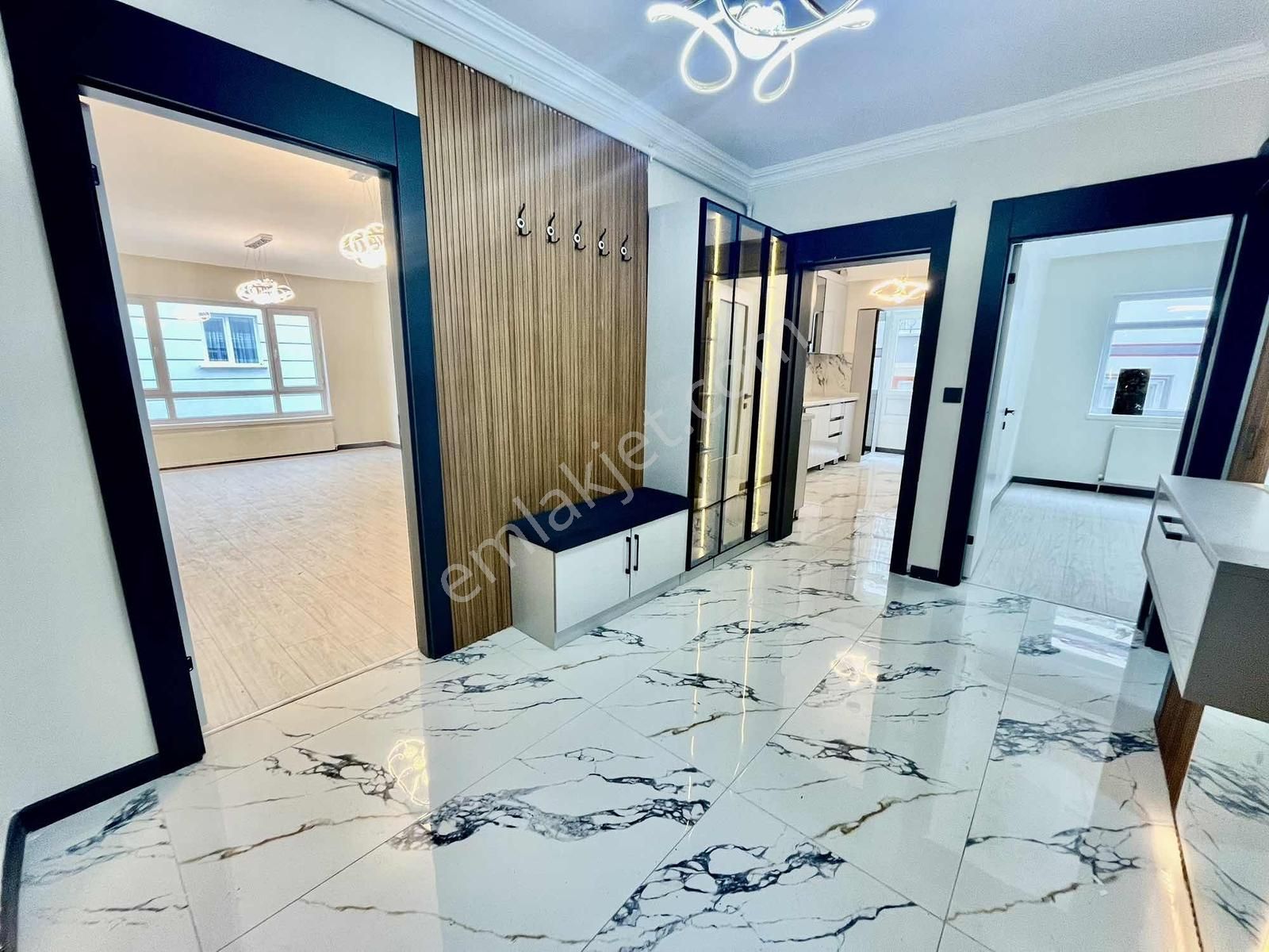 Avantajdan Kıbrısköy'de Ful+ful Yapısıyla Dikkat Çeken 3+1 Daire - Görsel 22