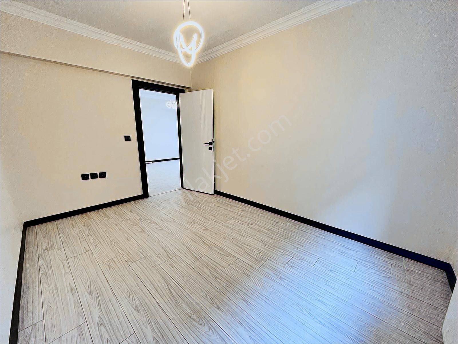 Avantajdan Kıbrısköy'de Ful+ful Yapısıyla Dikkat Çeken 3+1 Daire - Görsel 33