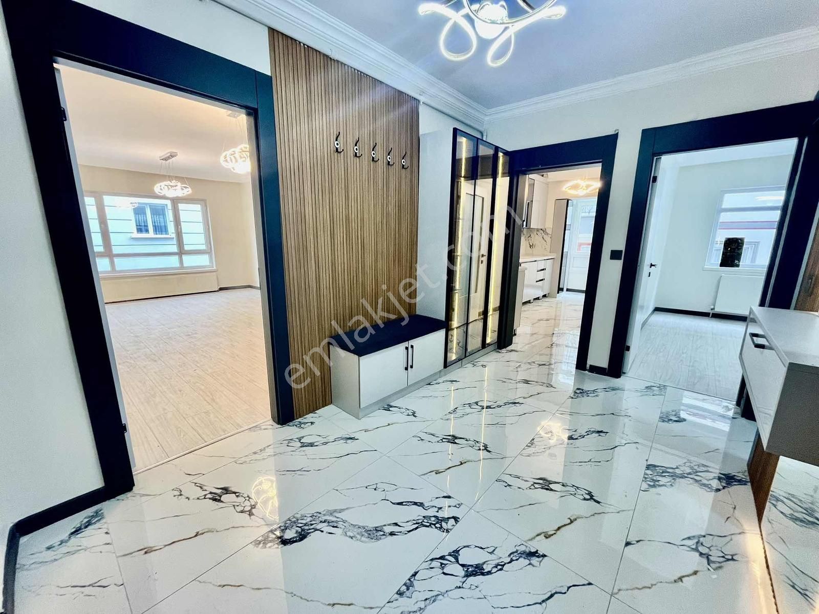 Avantajdan Kıbrısköy'de Ful+ful Yapısıyla Dikkat Çeken 3+1 Daire - Görsel 26