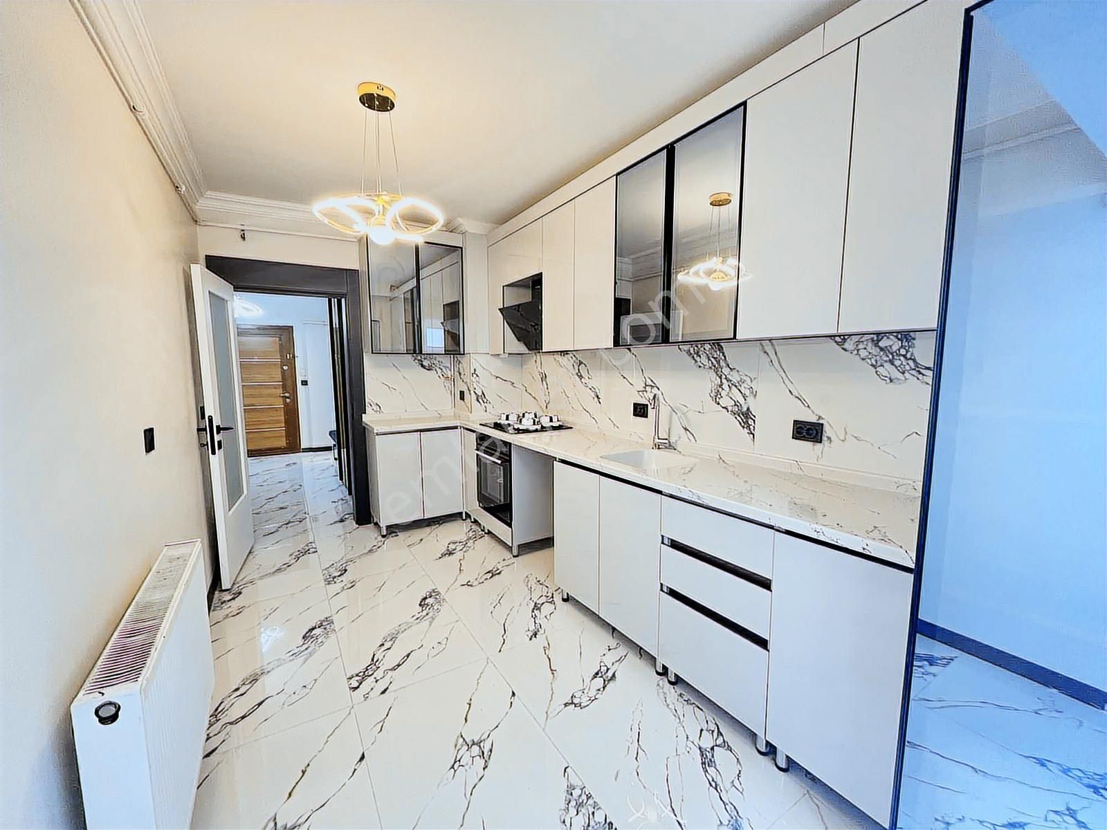 Avantajdan Kıbrısköy'de Ful+ful Yapısıyla Dikkat Çeken 3+1 Daire - Görsel 31