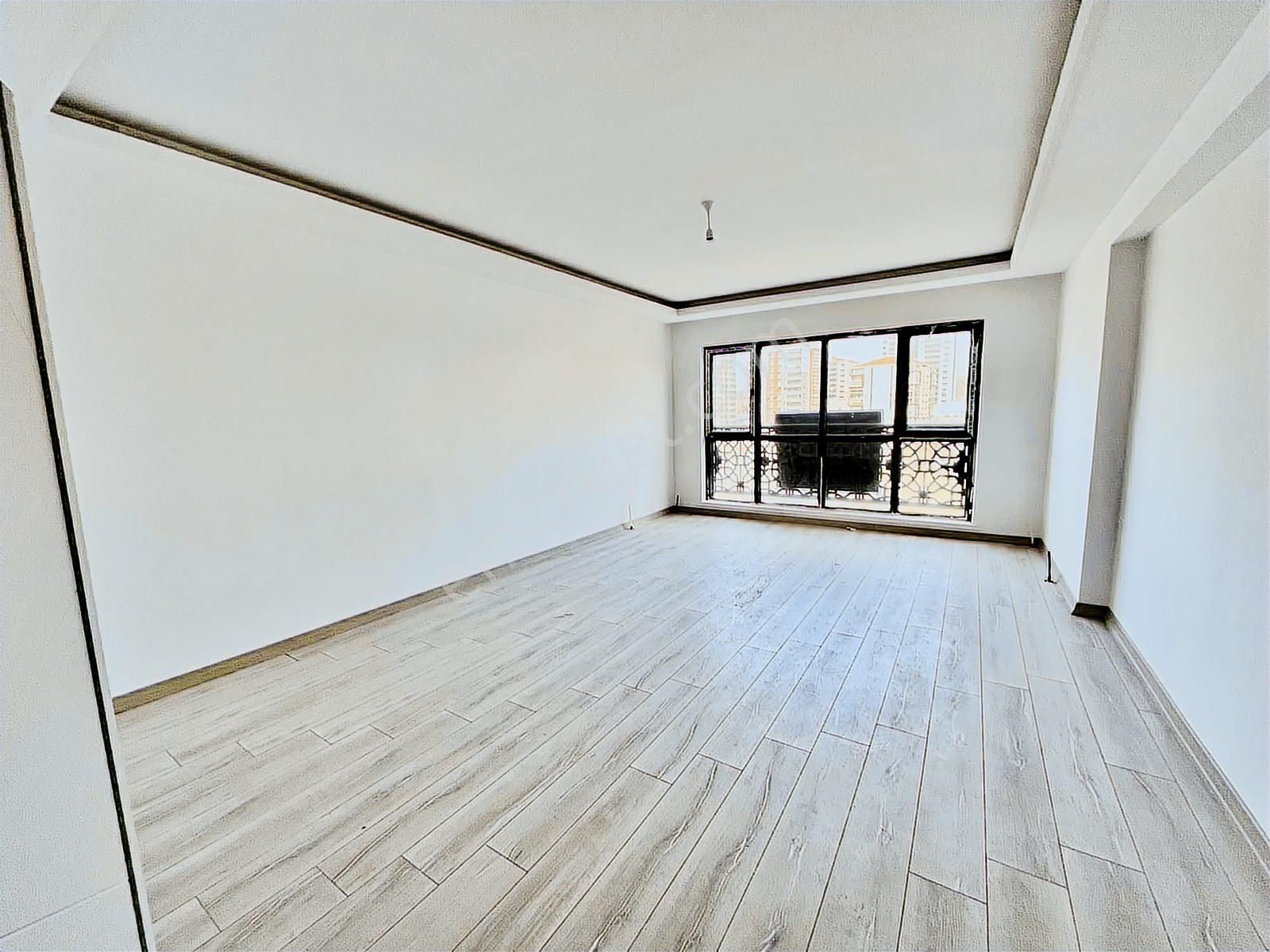 Avantaj'dan Site İçerisinde Sıfır Lüx Yapılı Manzaralı 3+1 Daire